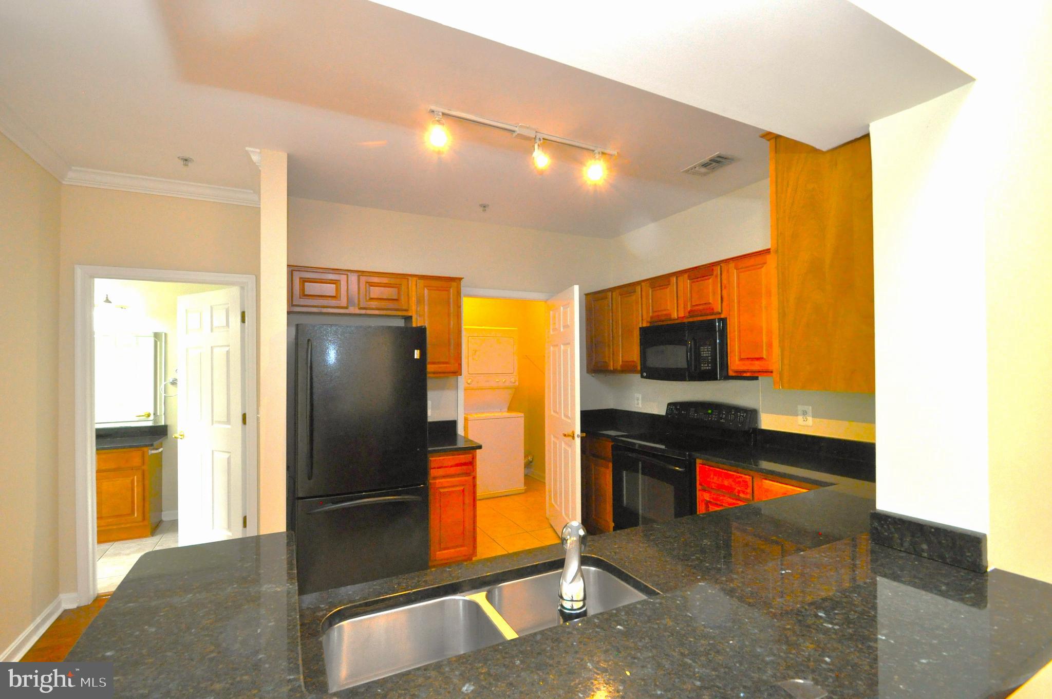 4551 STRUTFIELD LANE 4320