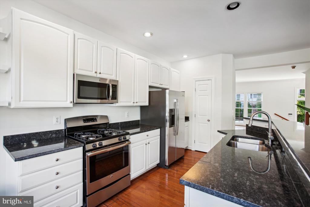 5803 SUMMERS GROVE ROAD