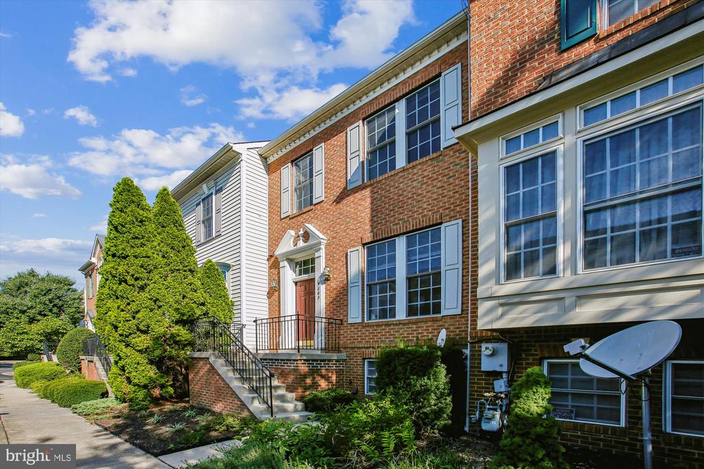 5803 SUMMERS GROVE ROAD