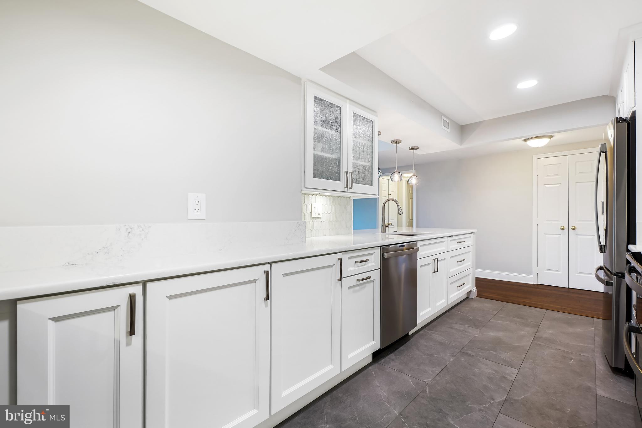 505 E BRADDOCK ROAD E 208