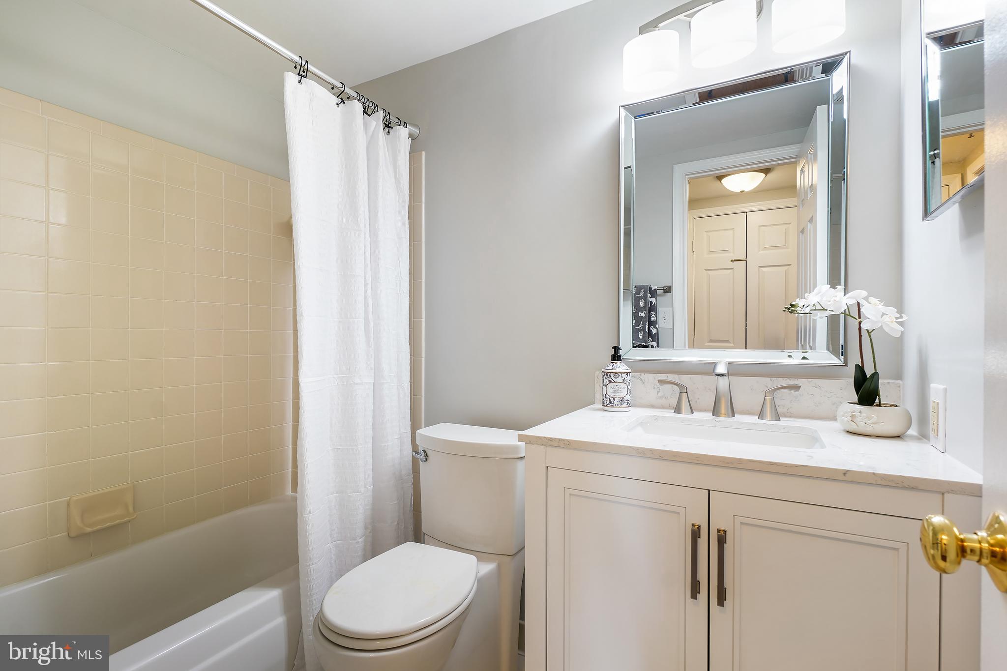 505 E BRADDOCK ROAD E 208