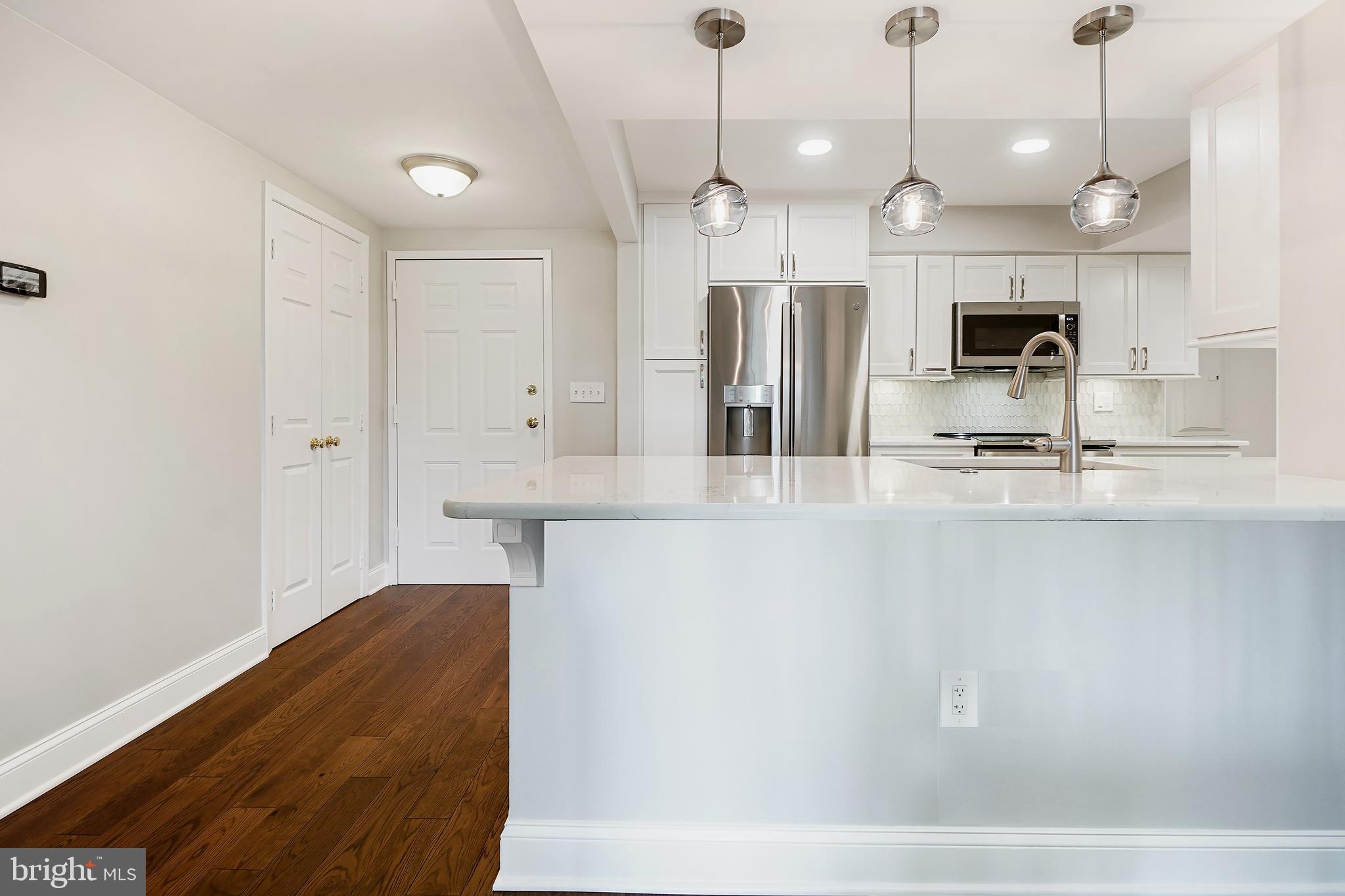 505 E BRADDOCK ROAD E 208