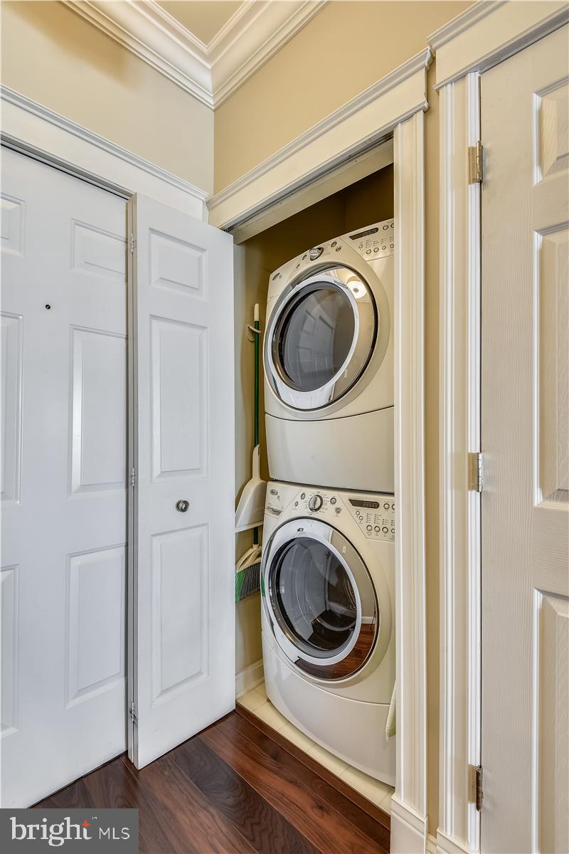 4550 STRUTFIELD LANE 2412