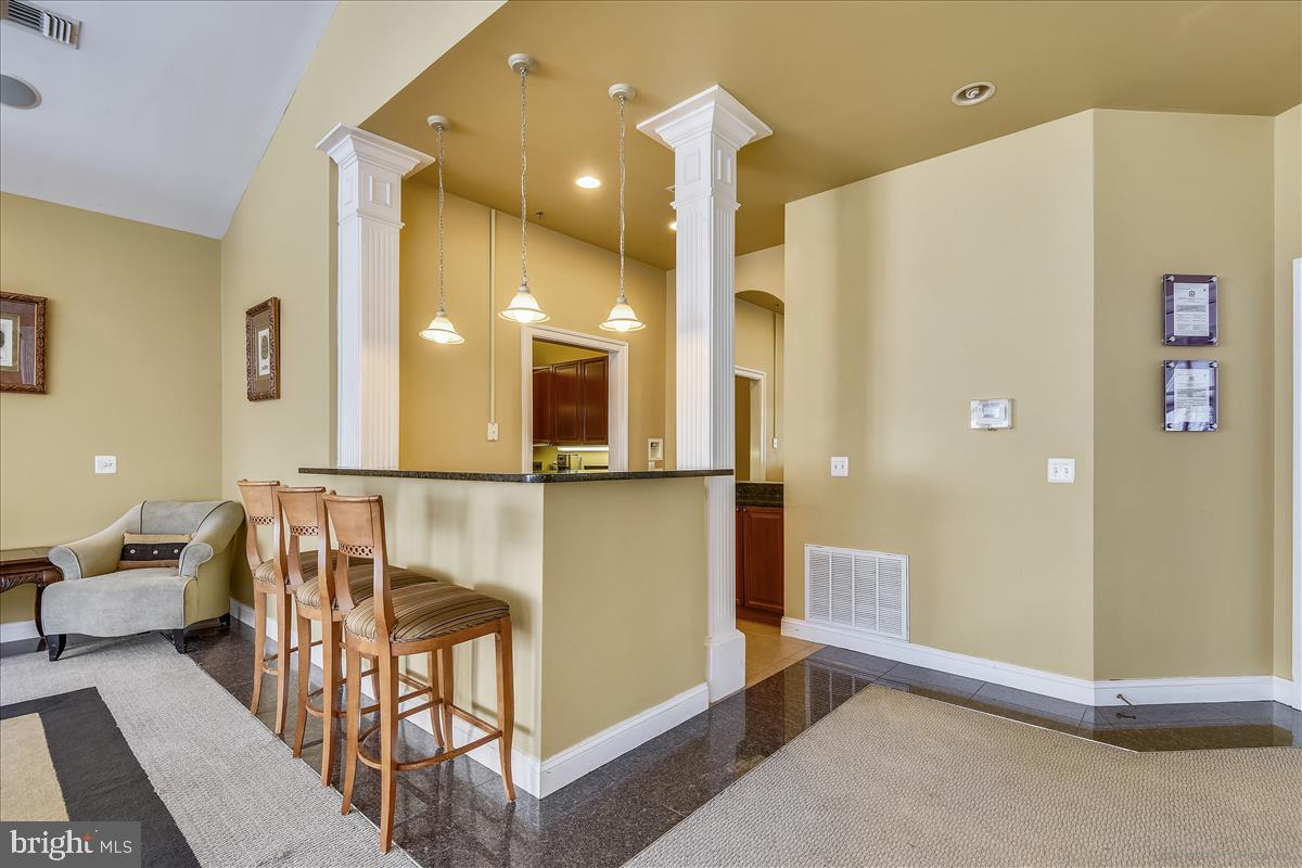 4550 STRUTFIELD LANE 2412