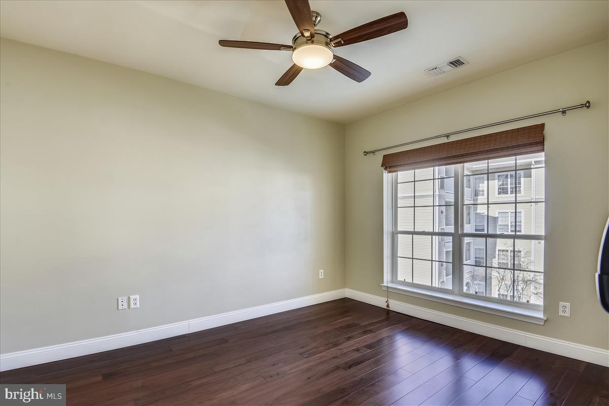 4550 STRUTFIELD LANE 2412