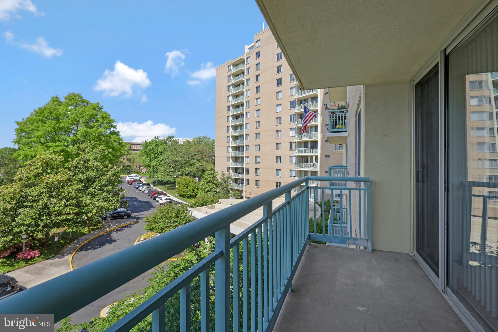 501 SLATERS LANE 306