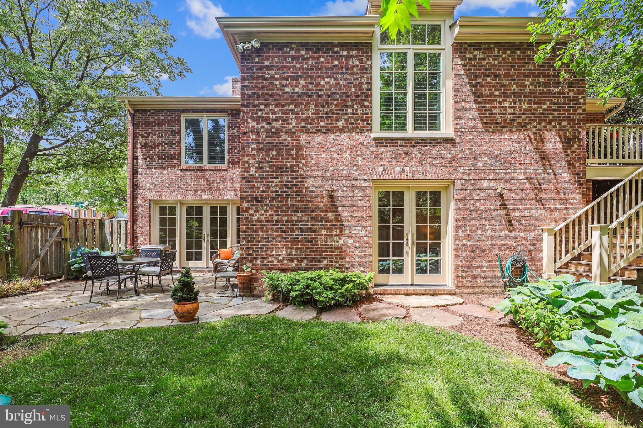 1701 MAPLE HILL PLACE