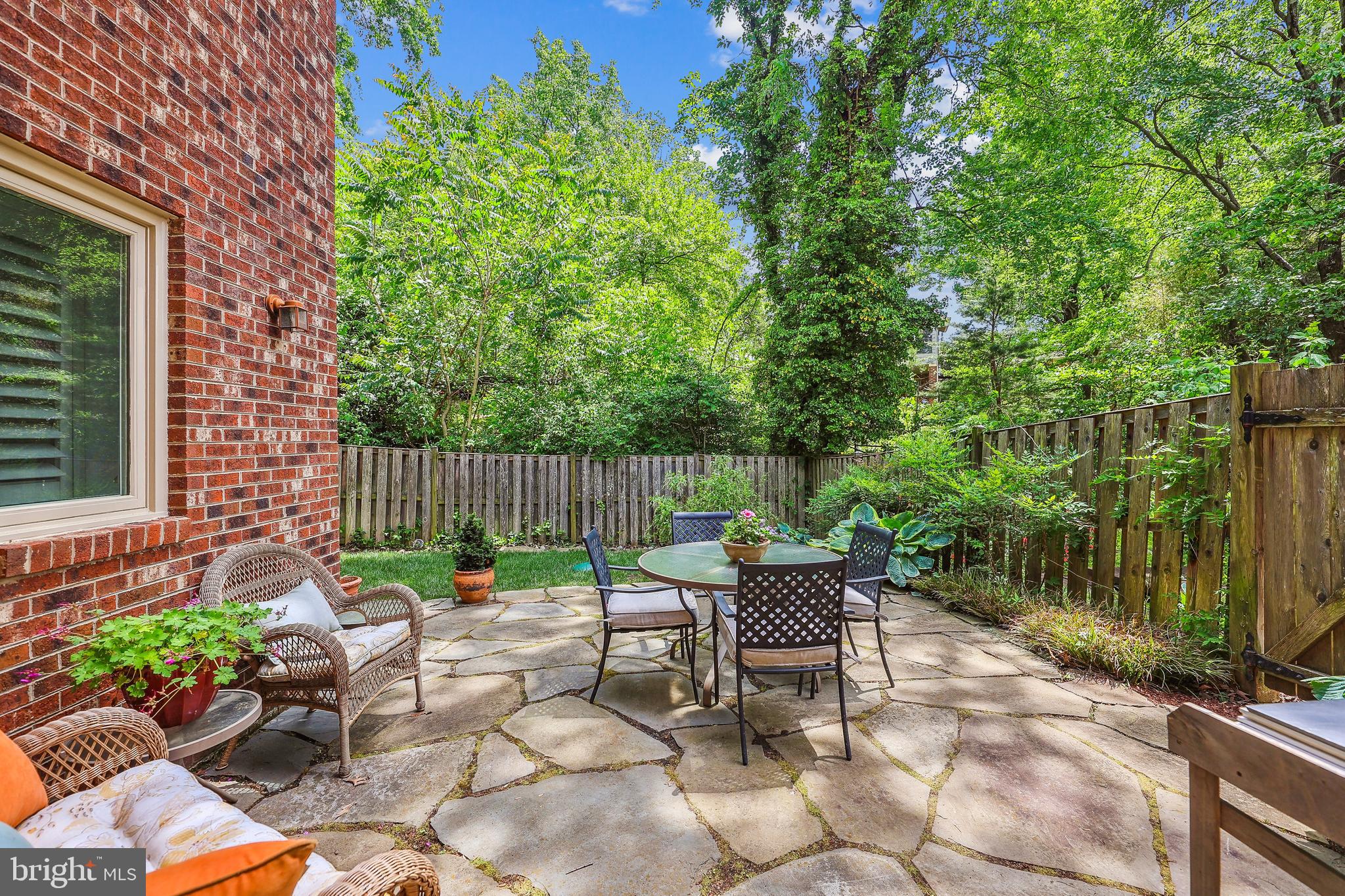 1701 MAPLE HILL PLACE