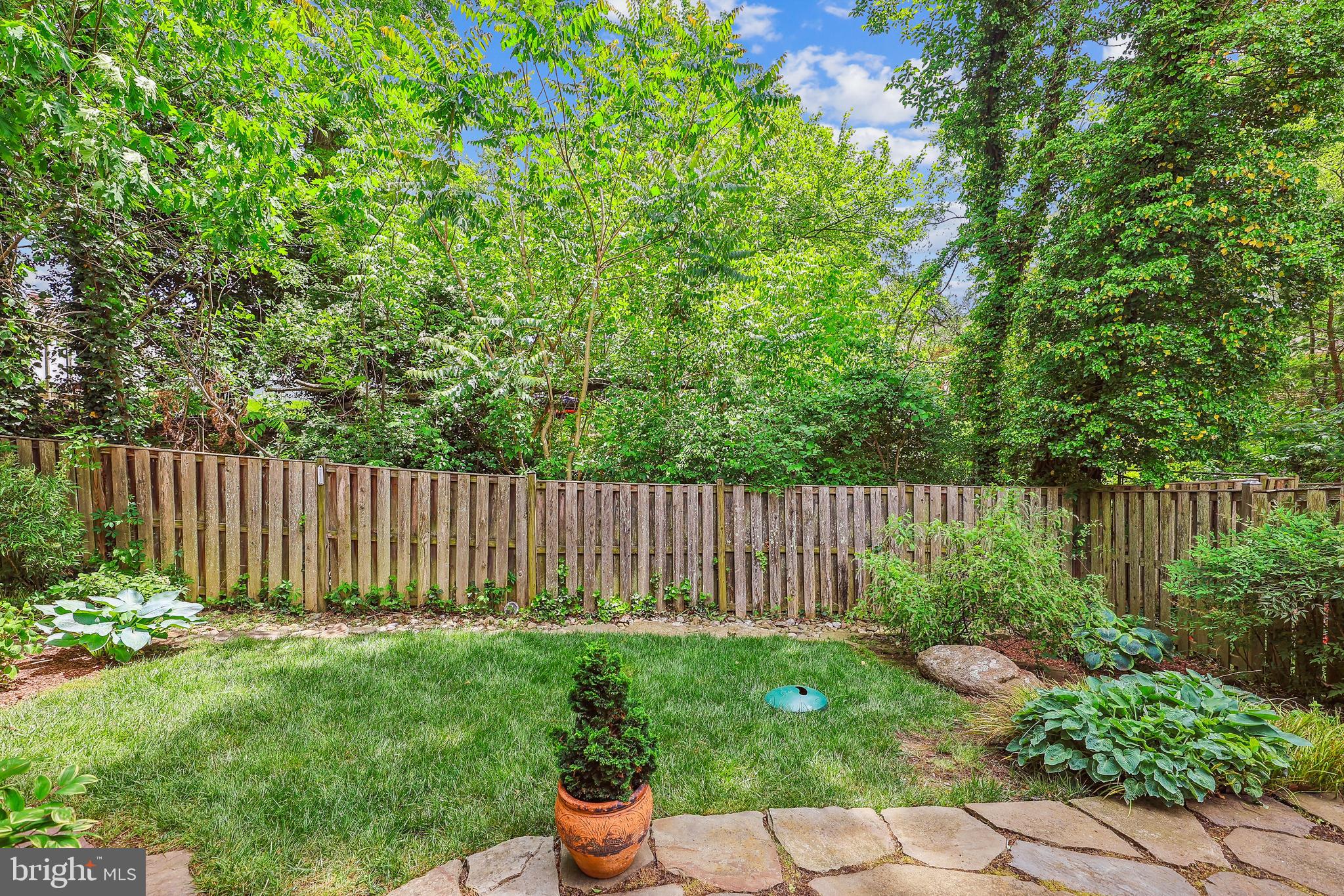 1701 MAPLE HILL PLACE