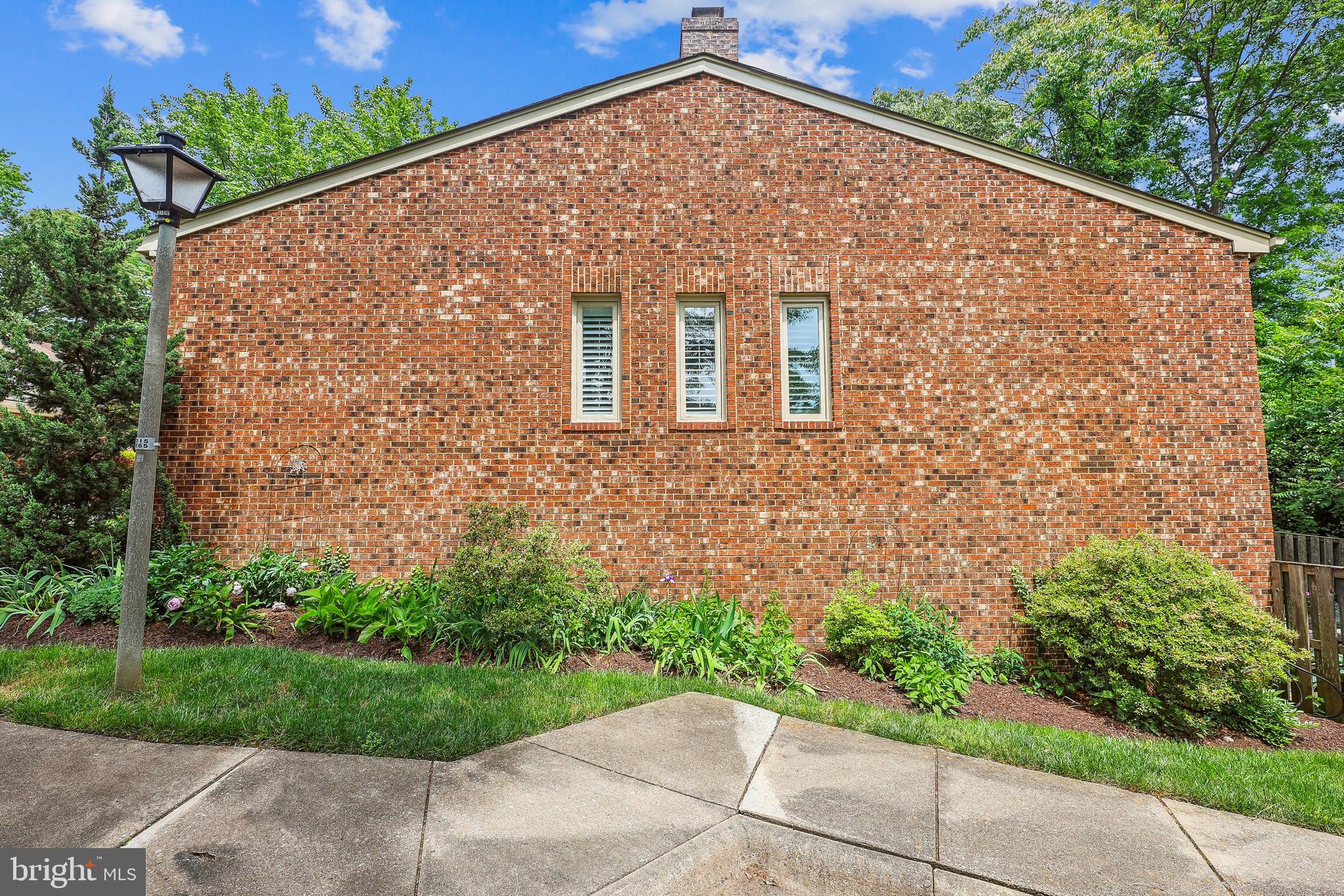 1701 MAPLE HILL PLACE