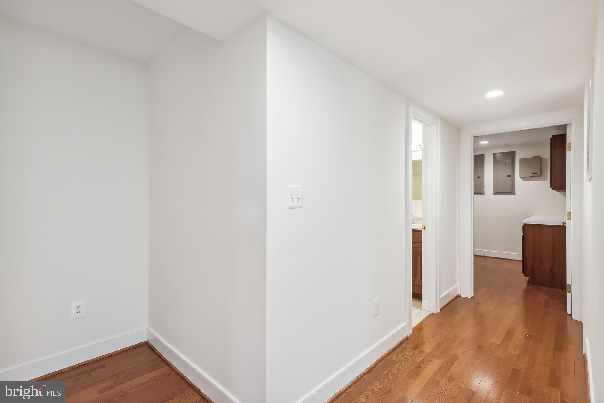 1701 MAPLE HILL PLACE