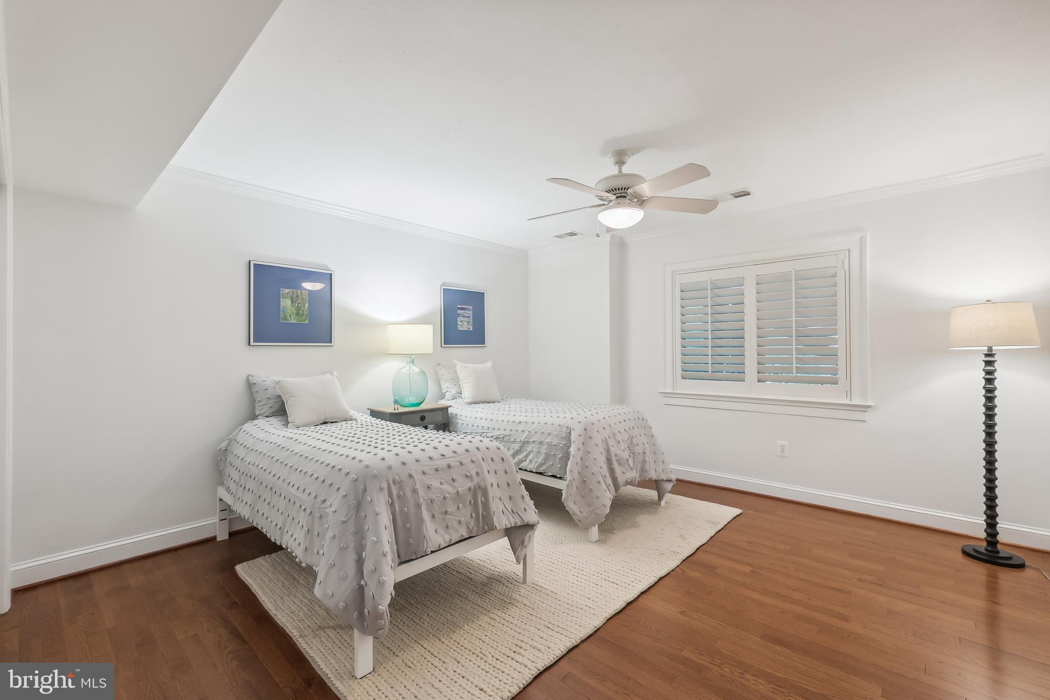 1701 MAPLE HILL PLACE