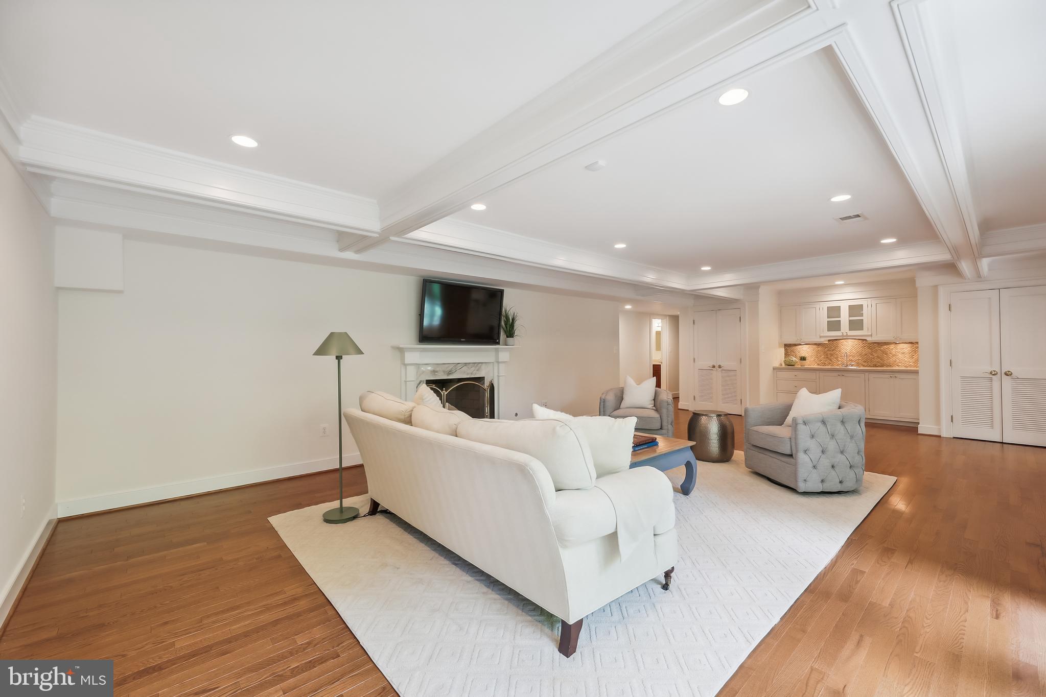 1701 MAPLE HILL PLACE