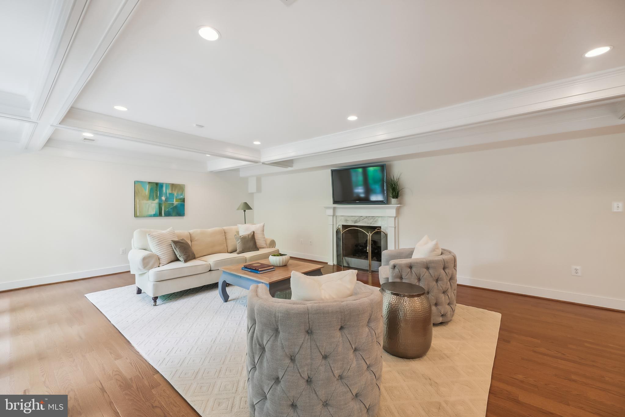 1701 MAPLE HILL PLACE