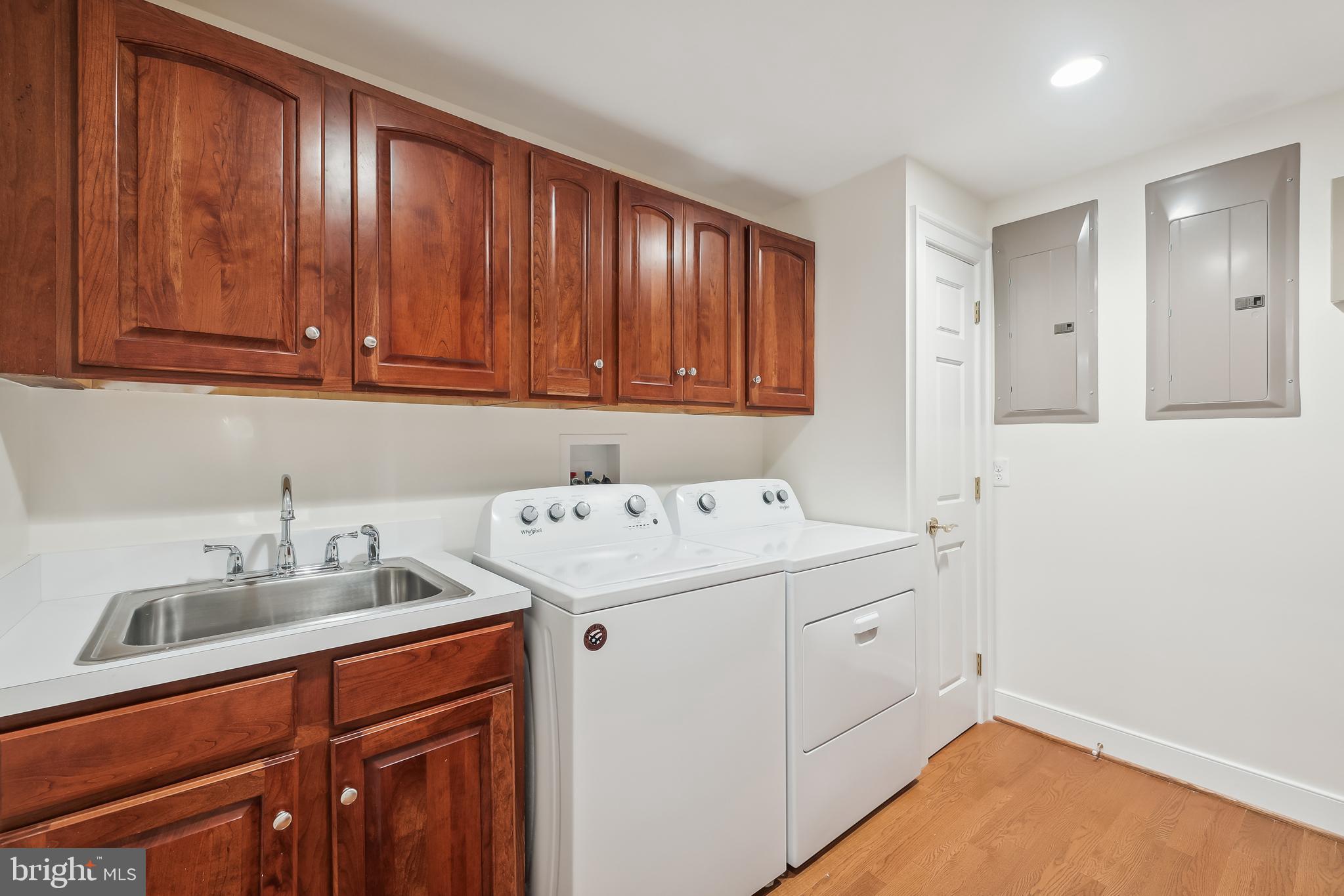 1701 MAPLE HILL PLACE