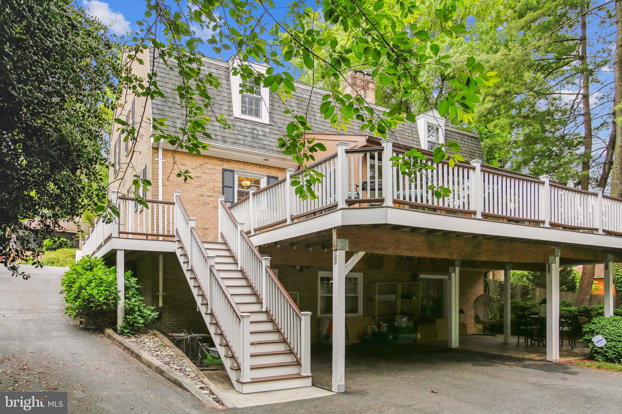 1110 N HOWARD STREET