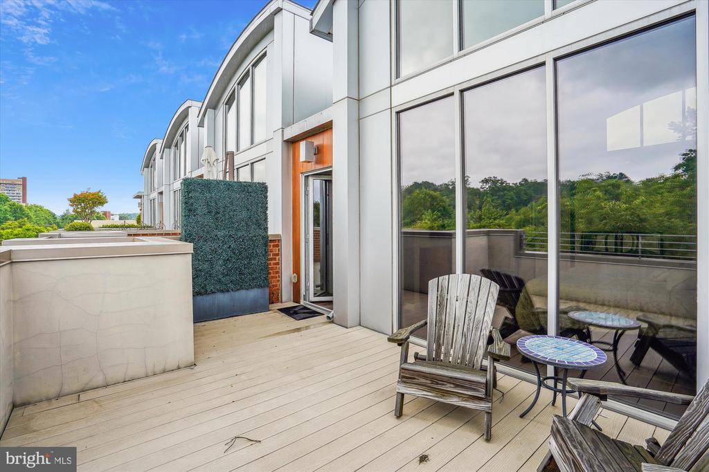 2713 MOUNT VERNON AVENUE A2