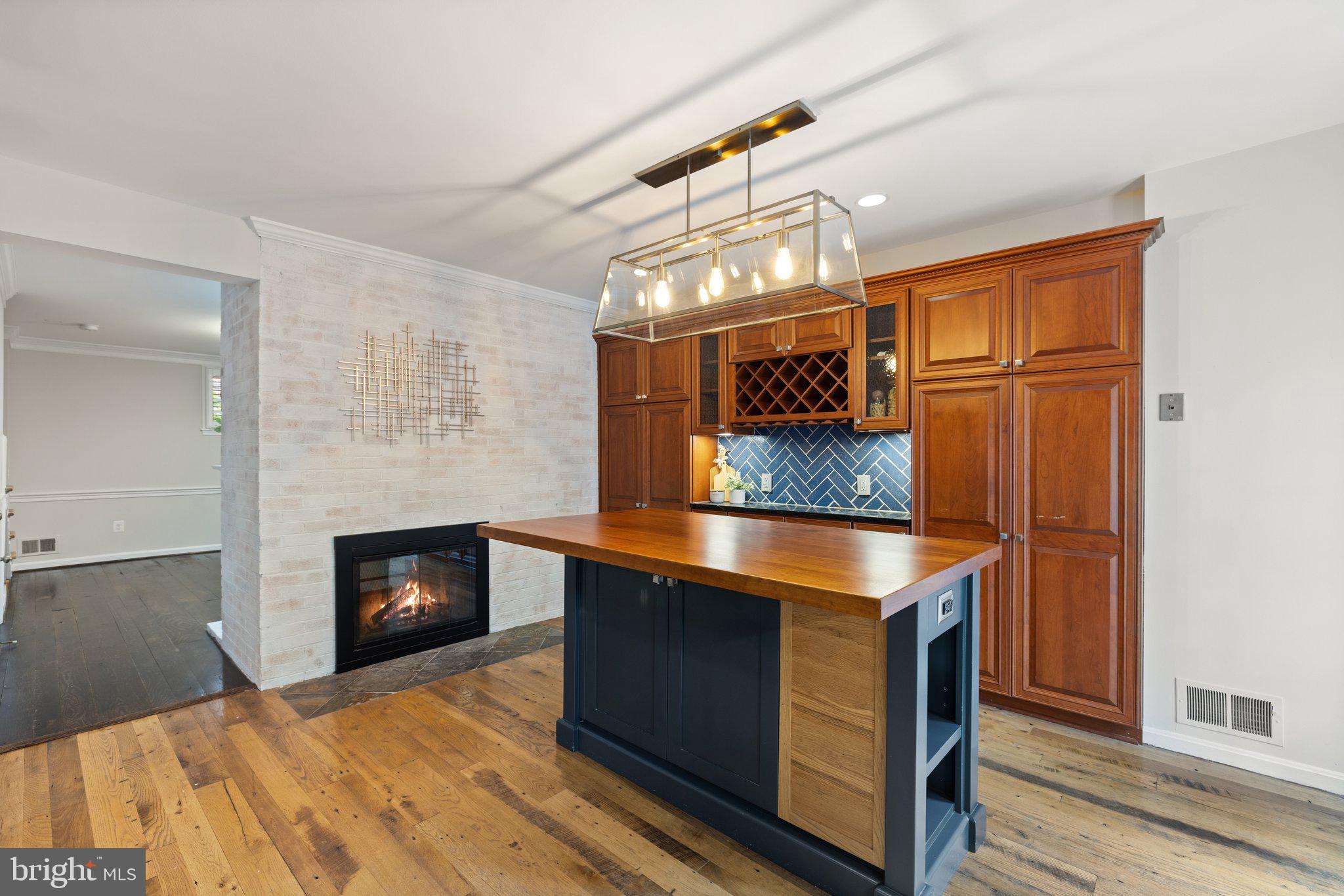 1205 MICHIGAN COURT