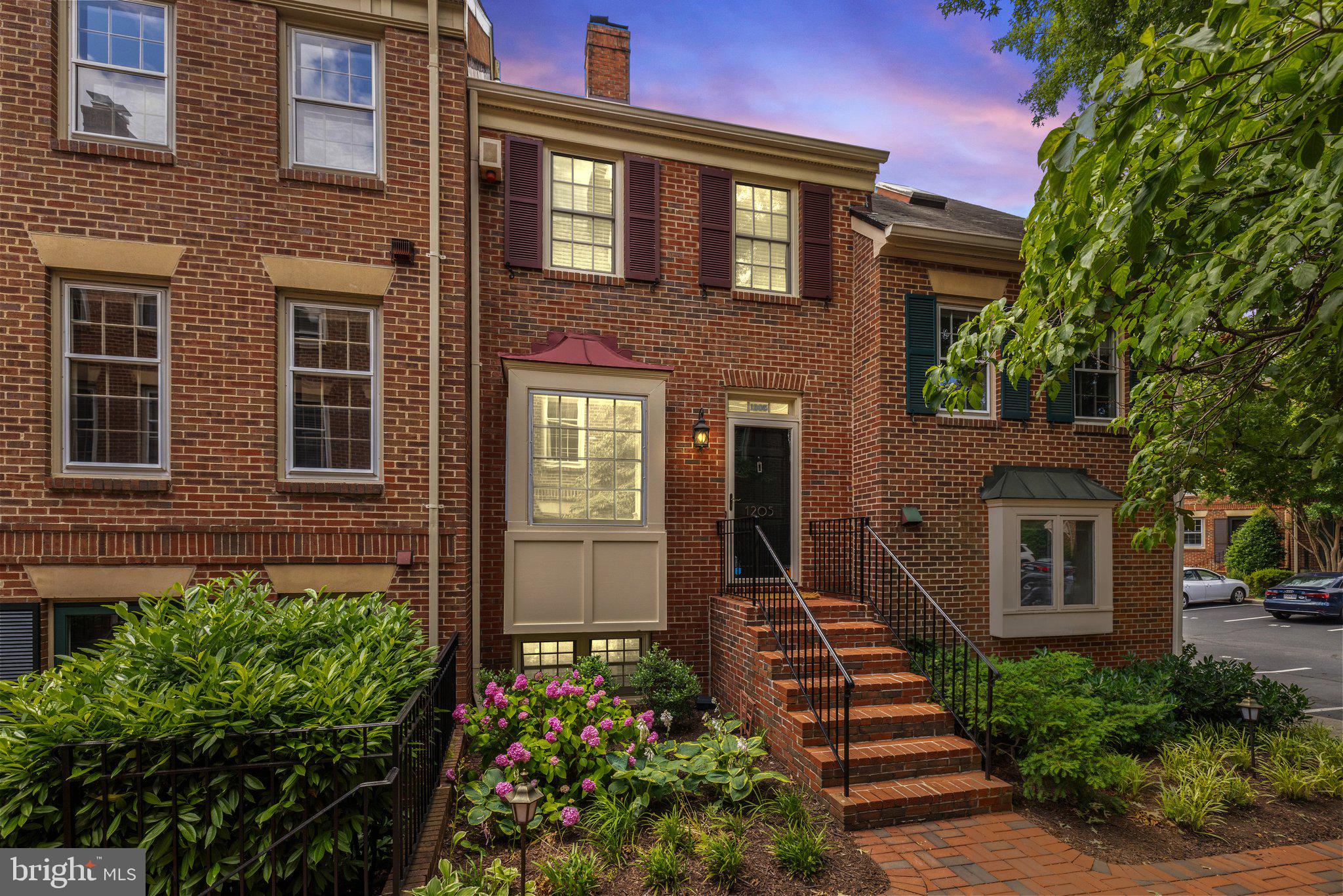 1205 MICHIGAN COURT