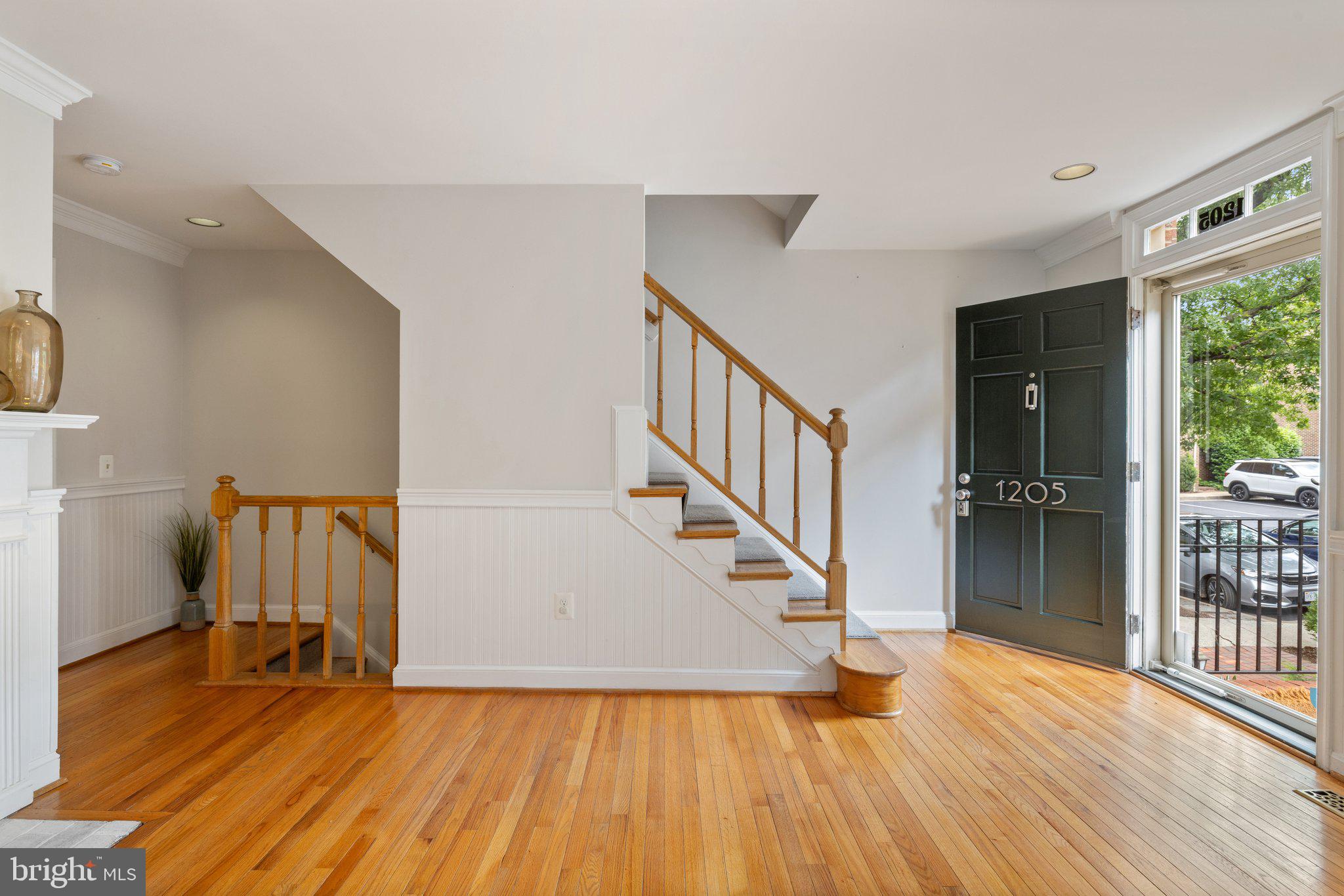 1205 MICHIGAN COURT