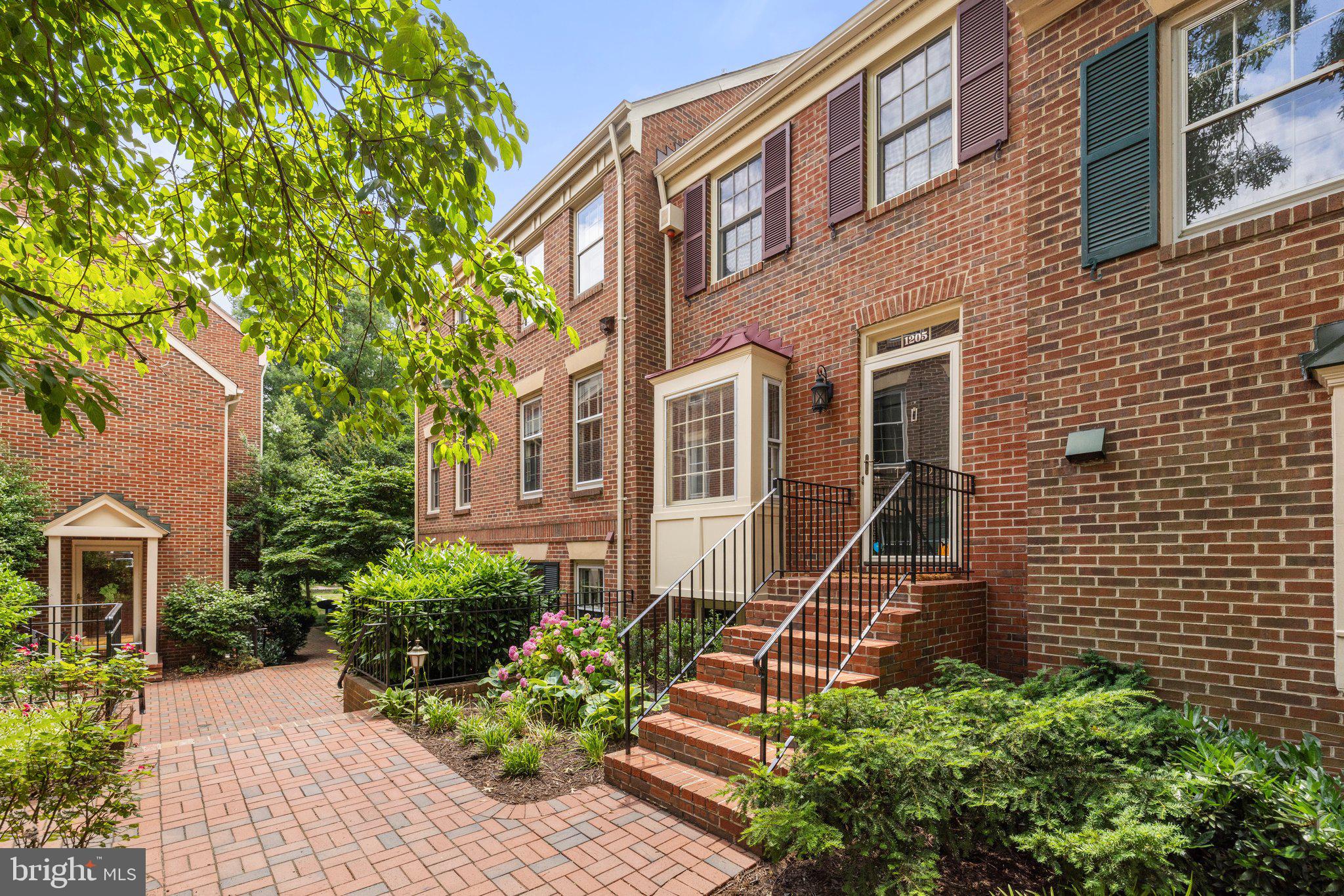 1205 MICHIGAN COURT