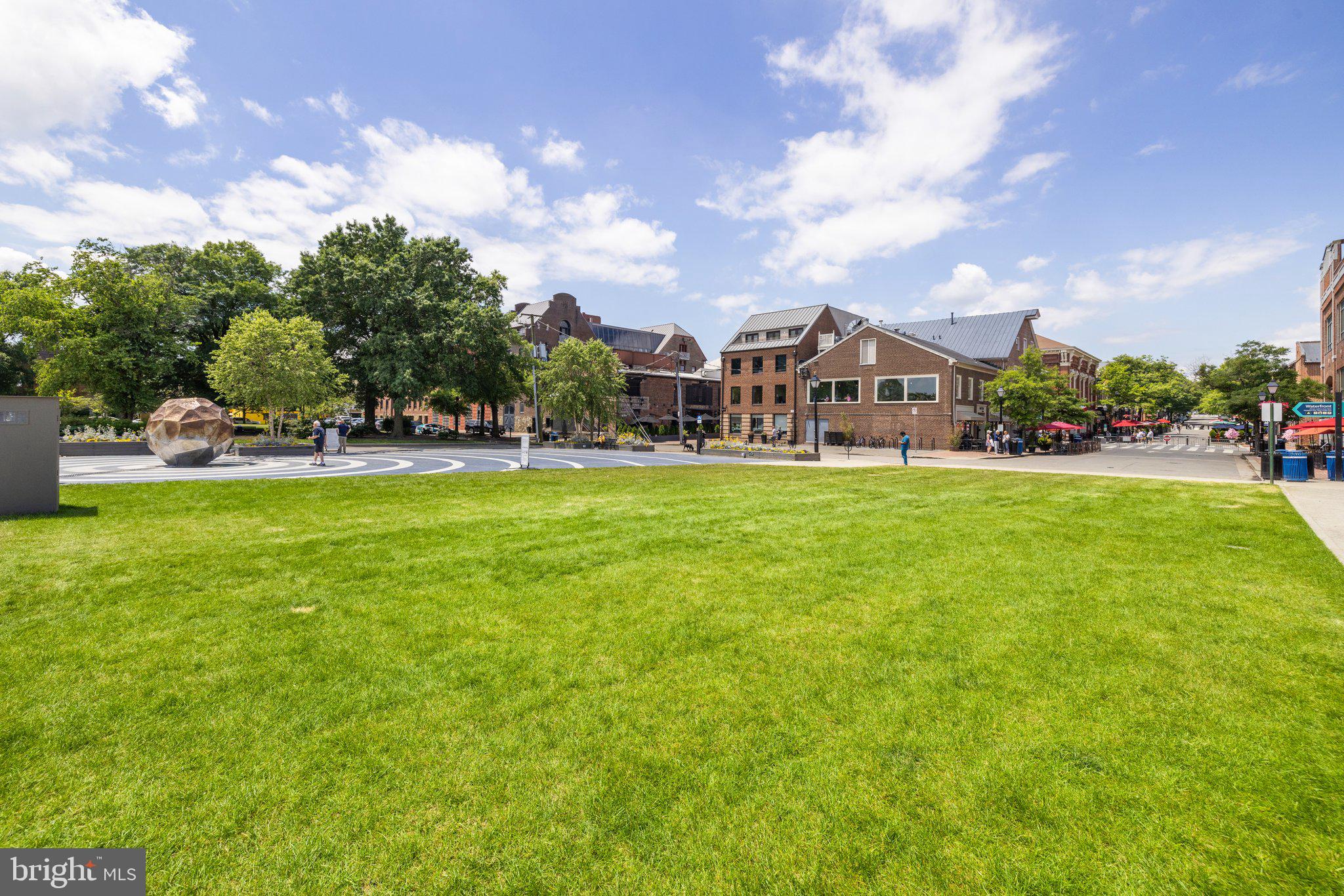 1205 MICHIGAN COURT