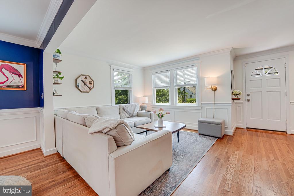 1109 CROSS DRIVE