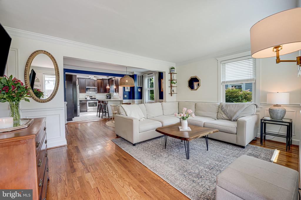 1109 CROSS DRIVE