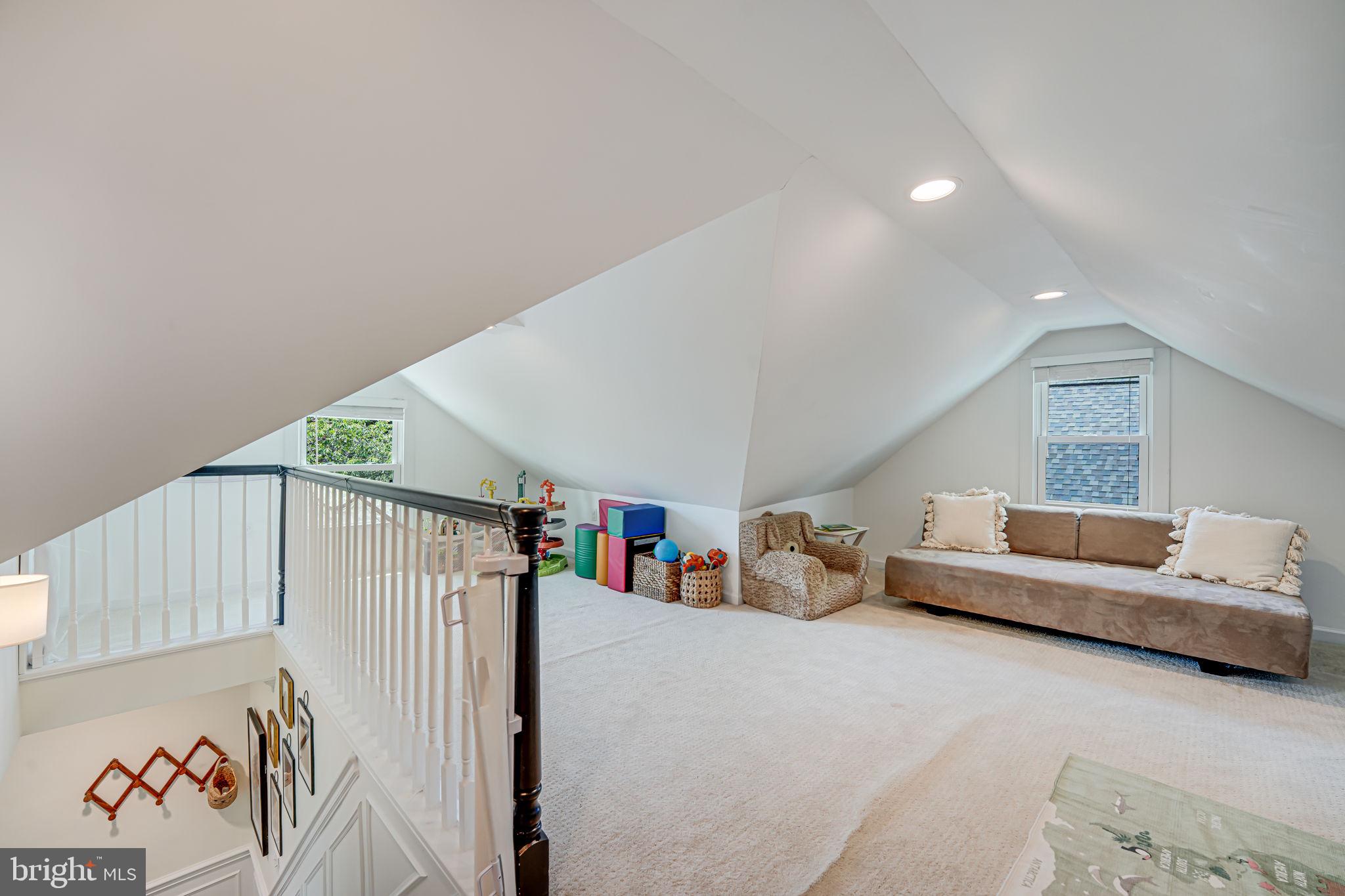 1109 CROSS DRIVE
