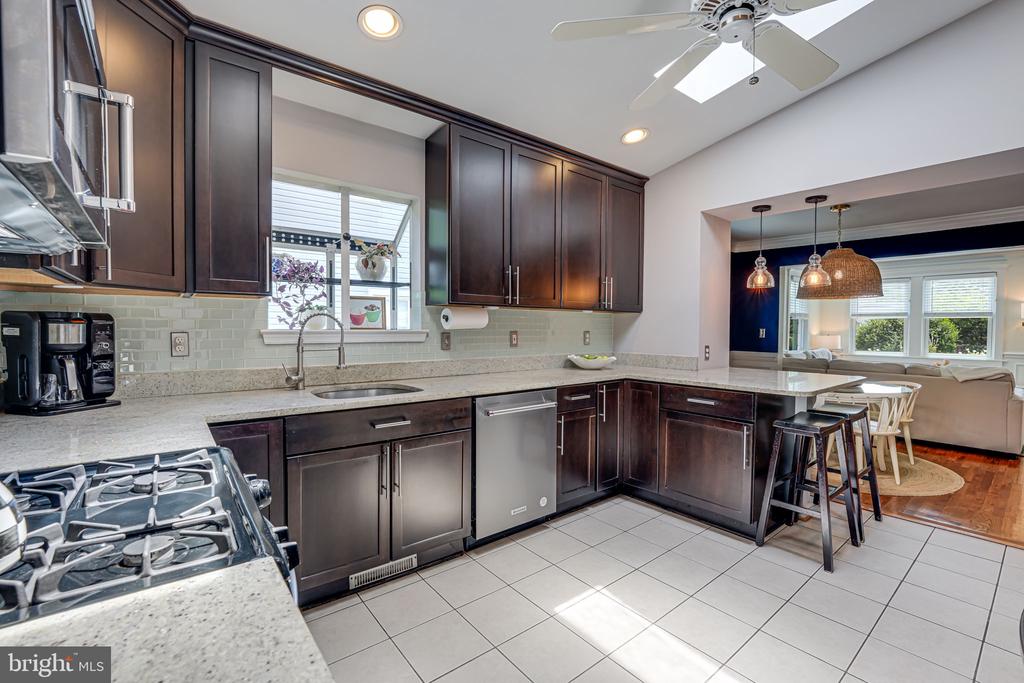 1109 CROSS DRIVE
