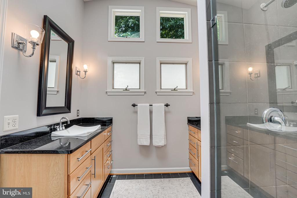 1109 CROSS DRIVE