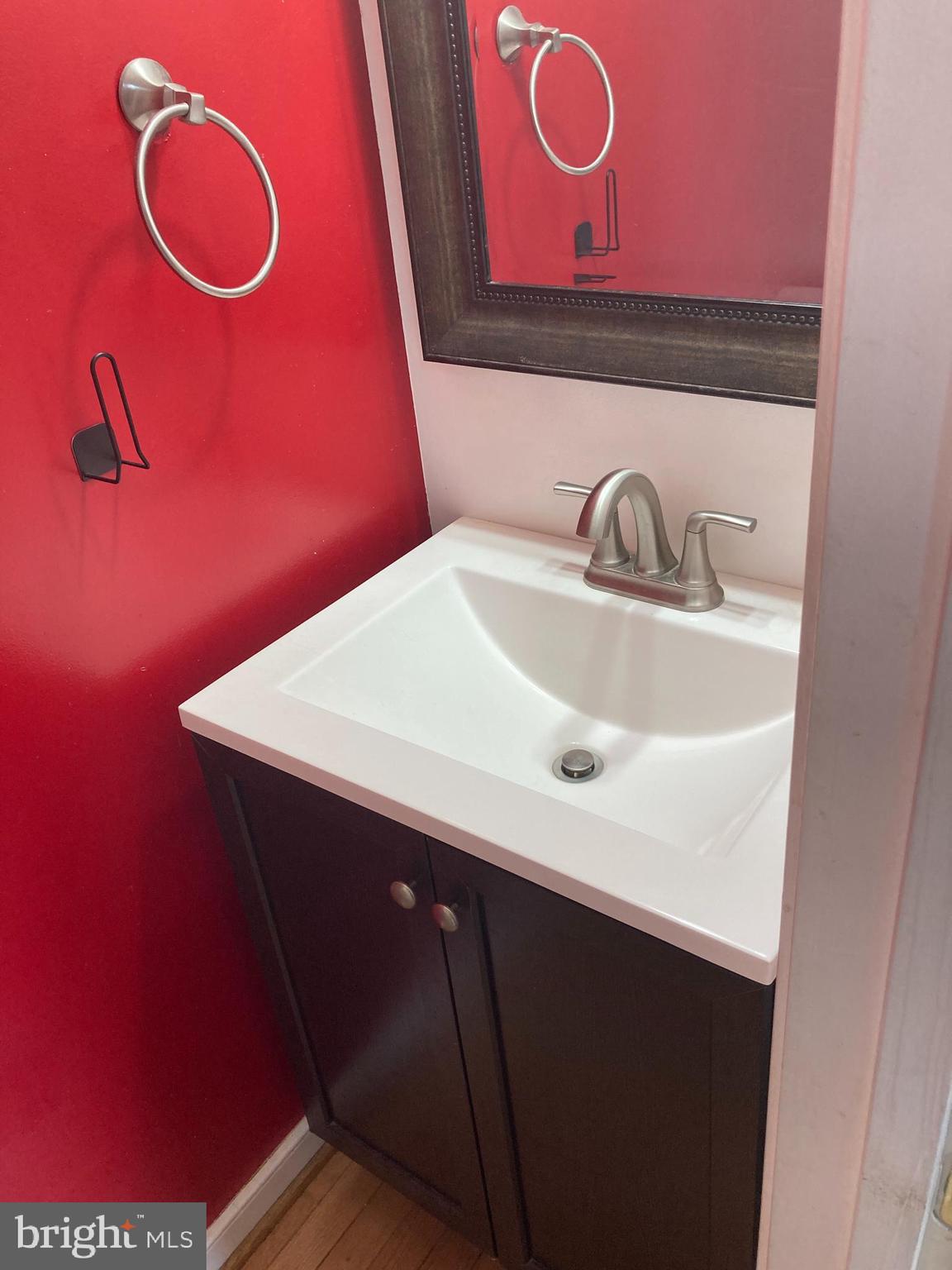 3819 WHITE POST COURT