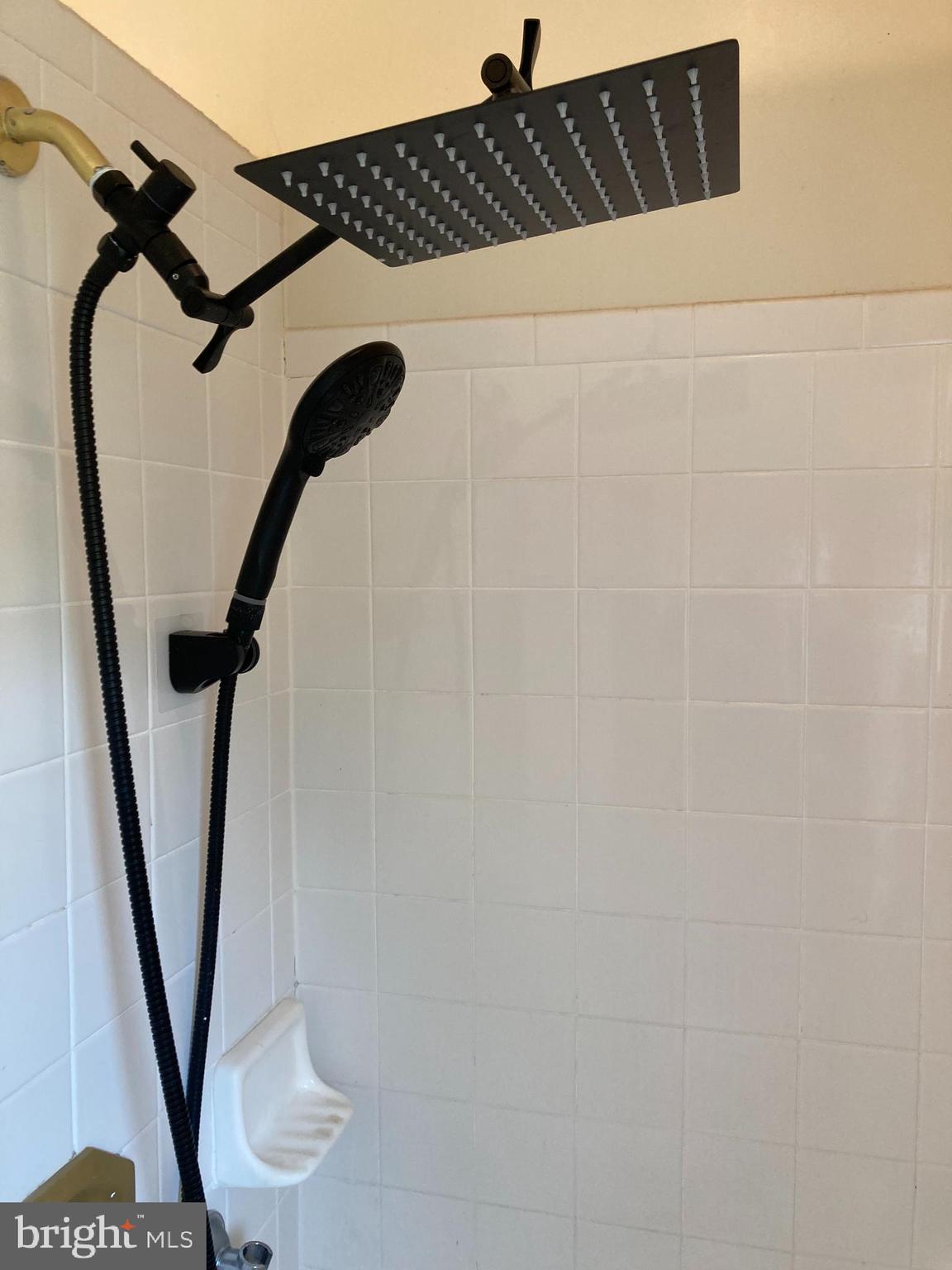 3819 WHITE POST COURT