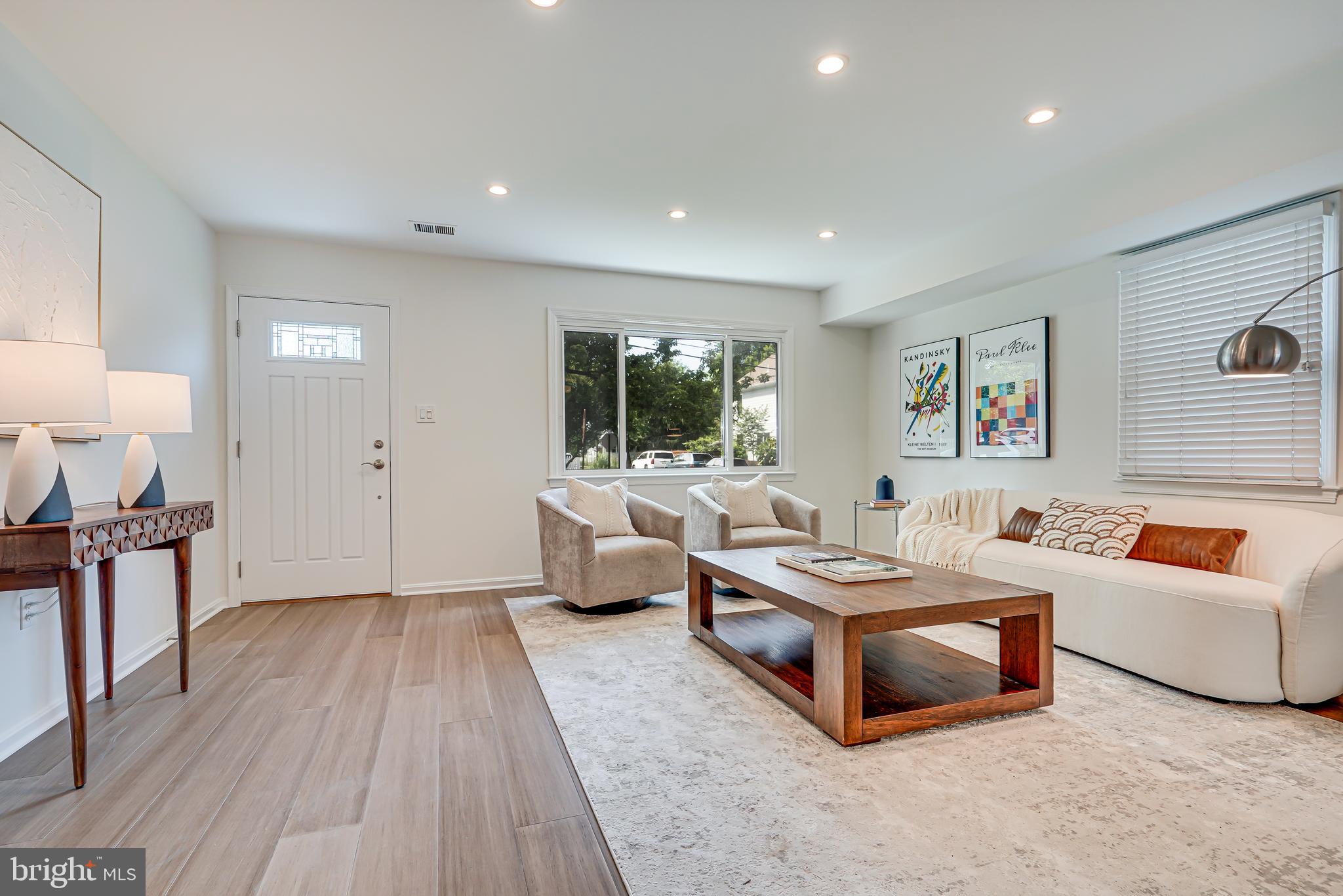 100 E HOWELL AVENUE B