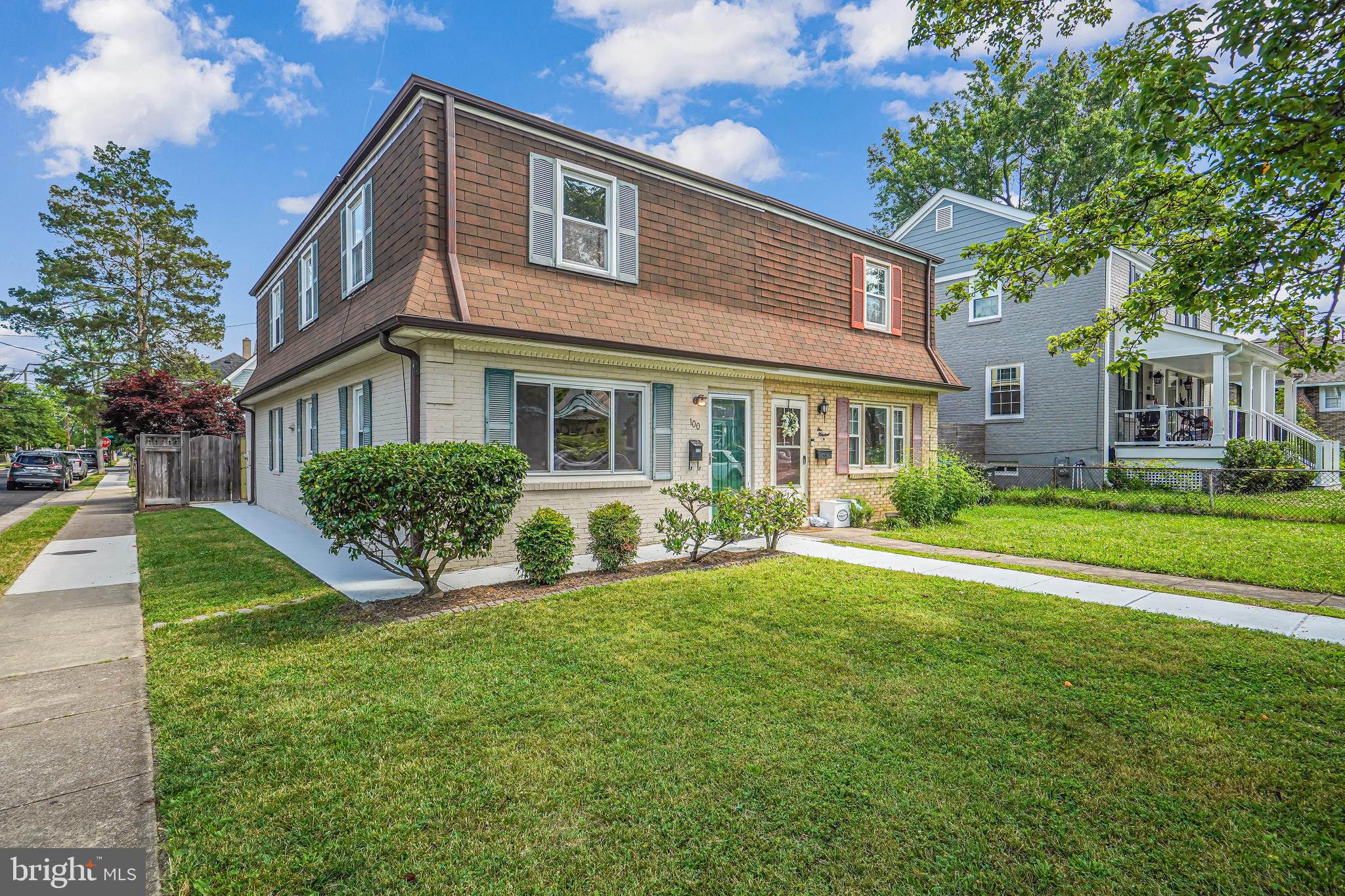 100 E HOWELL AVENUE B