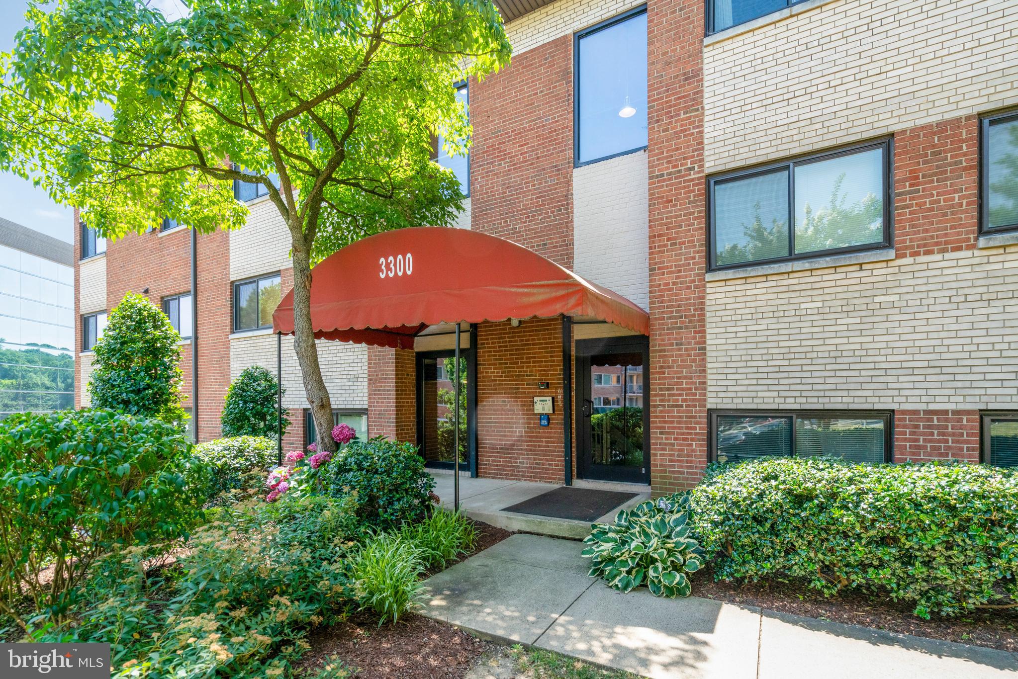 3300 S 28TH STREET 102