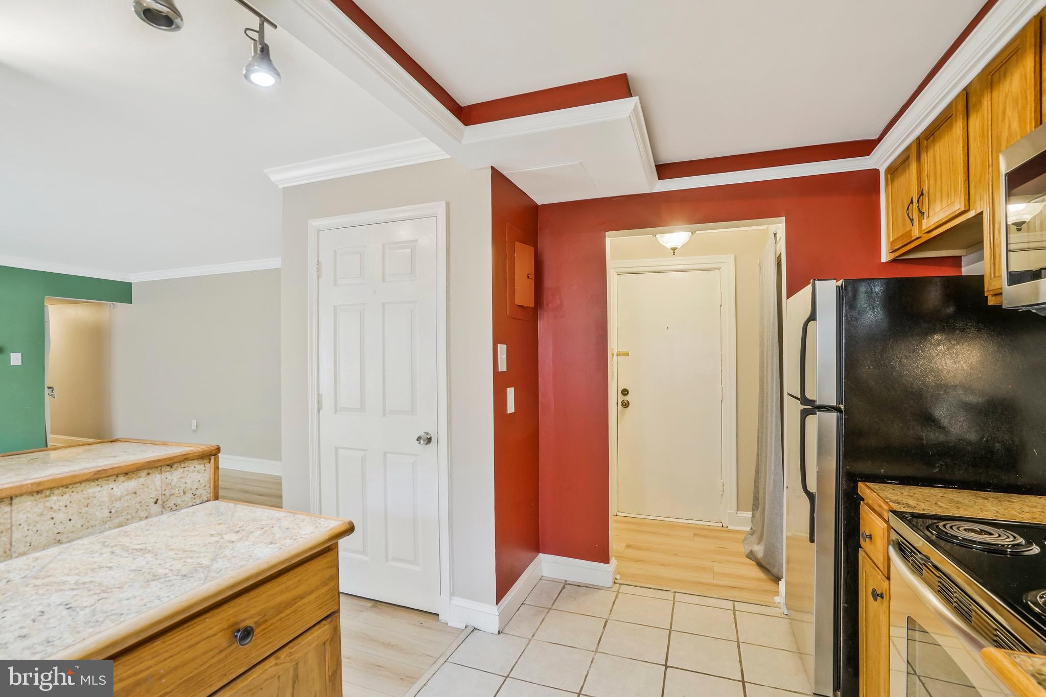 3300 S 28TH STREET 102