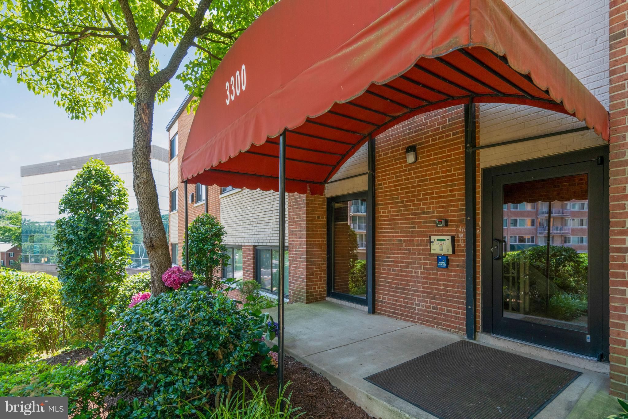 3300 S 28TH STREET 102