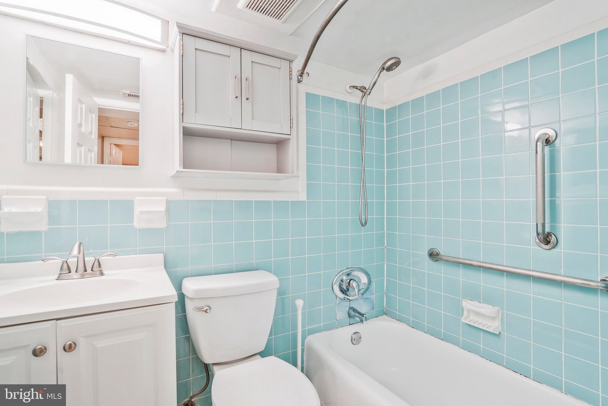 3300 S 28TH STREET 102