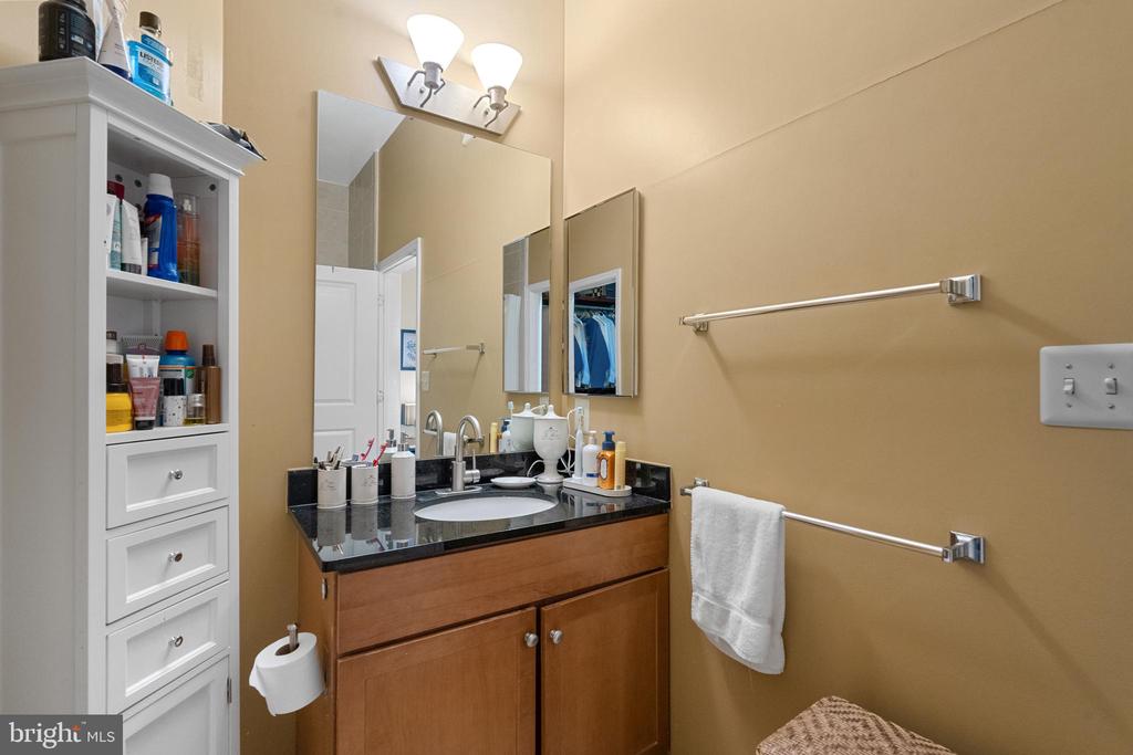 309 HOLLAND LANE 310