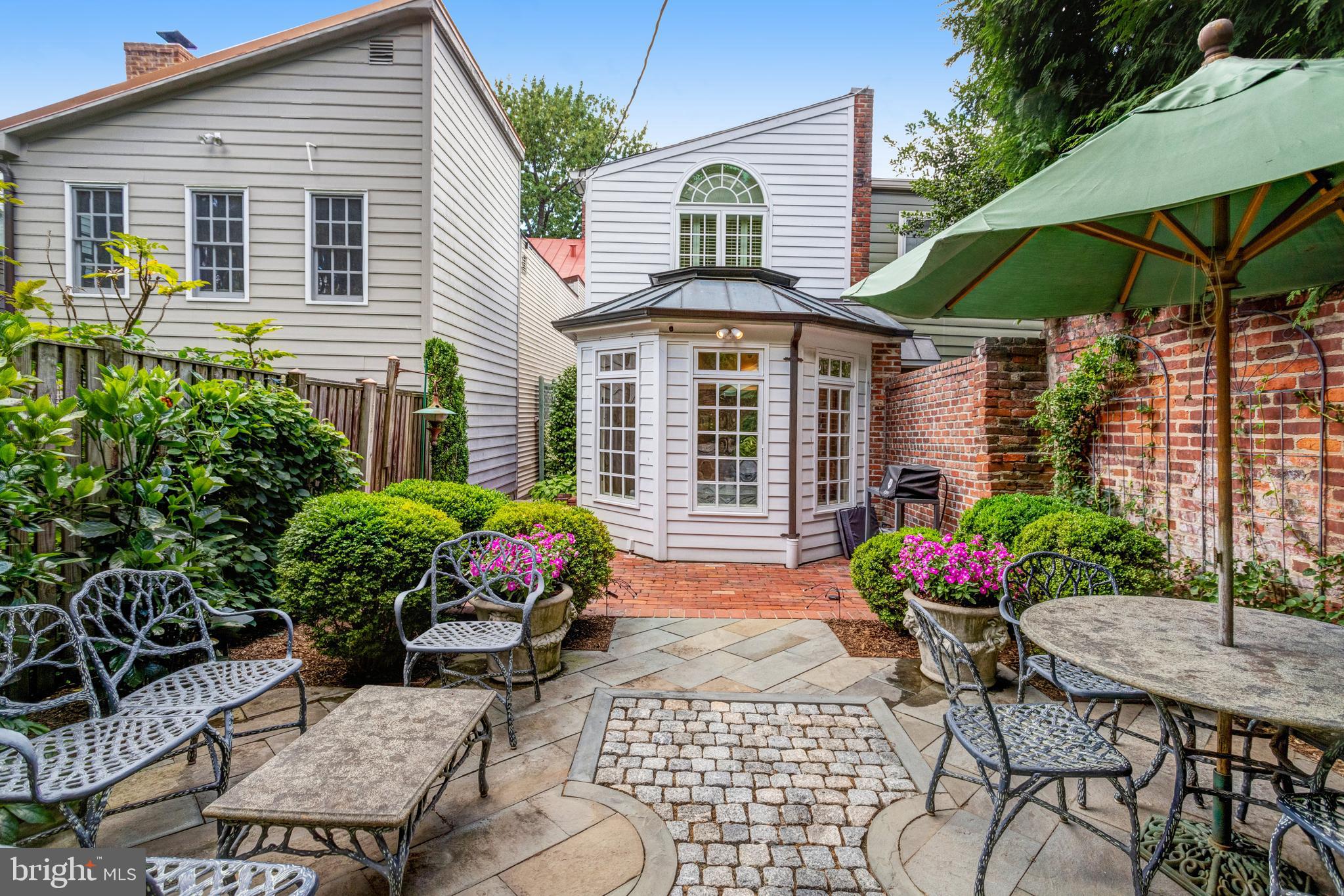 314 S FAIRFAX STREET