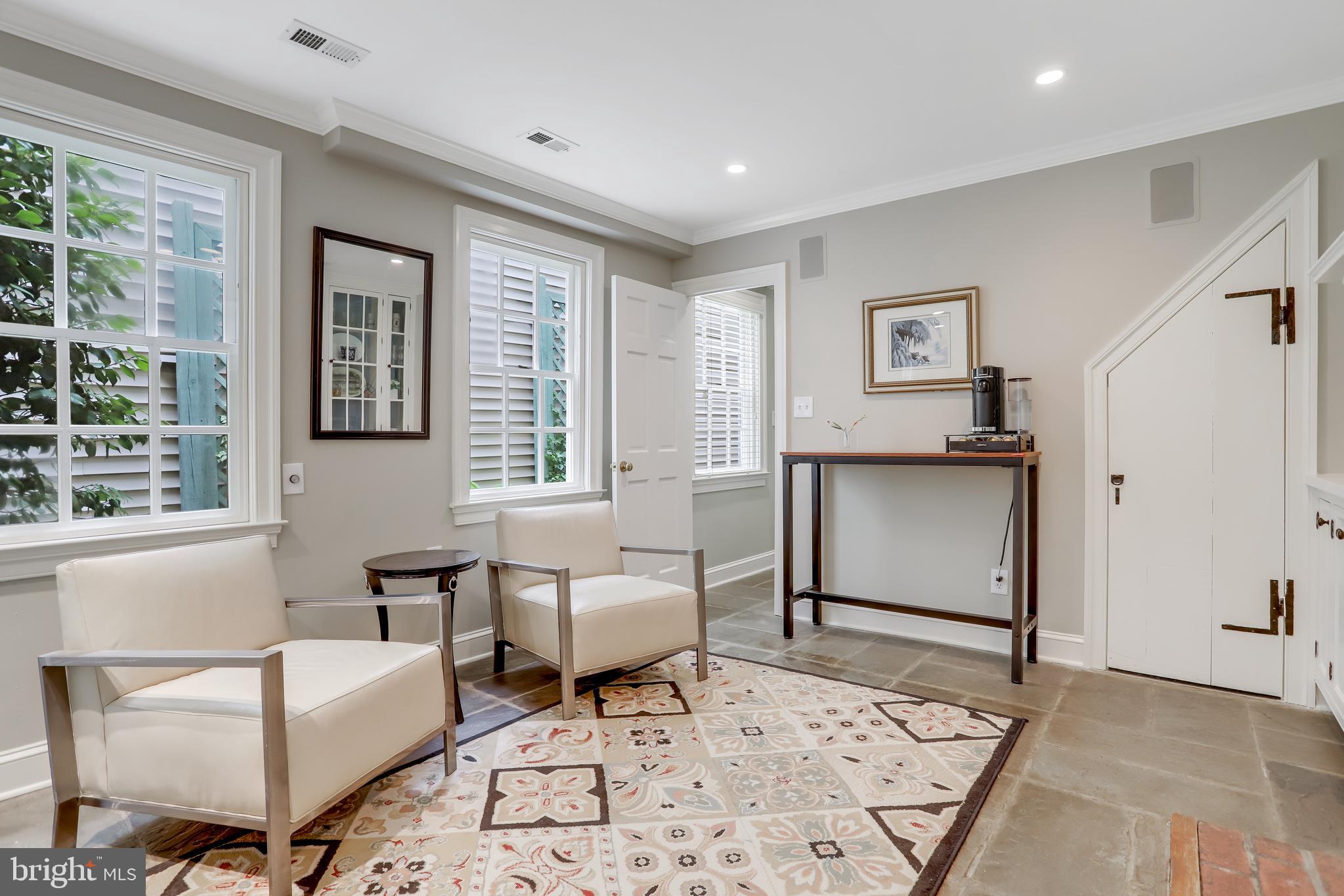 314 S FAIRFAX STREET