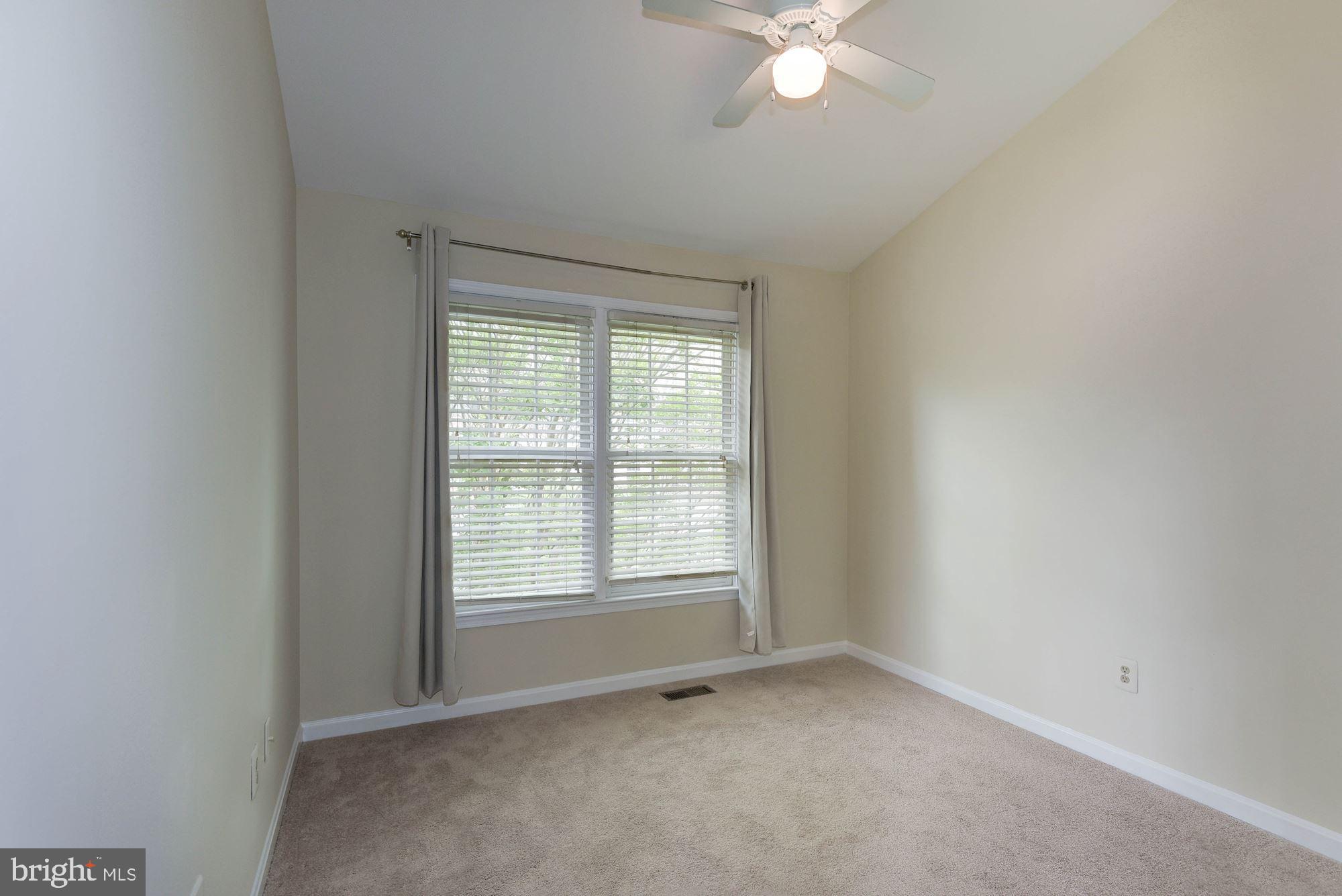 1264 QUAKER HILL DRIVE