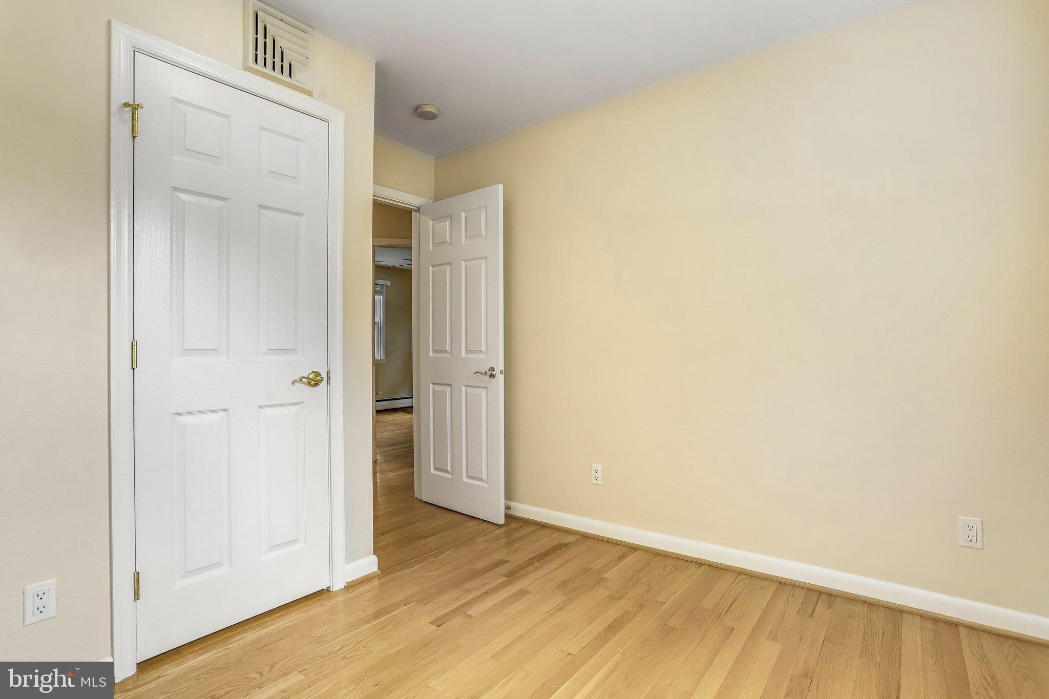 2617 STEVENS STREET N