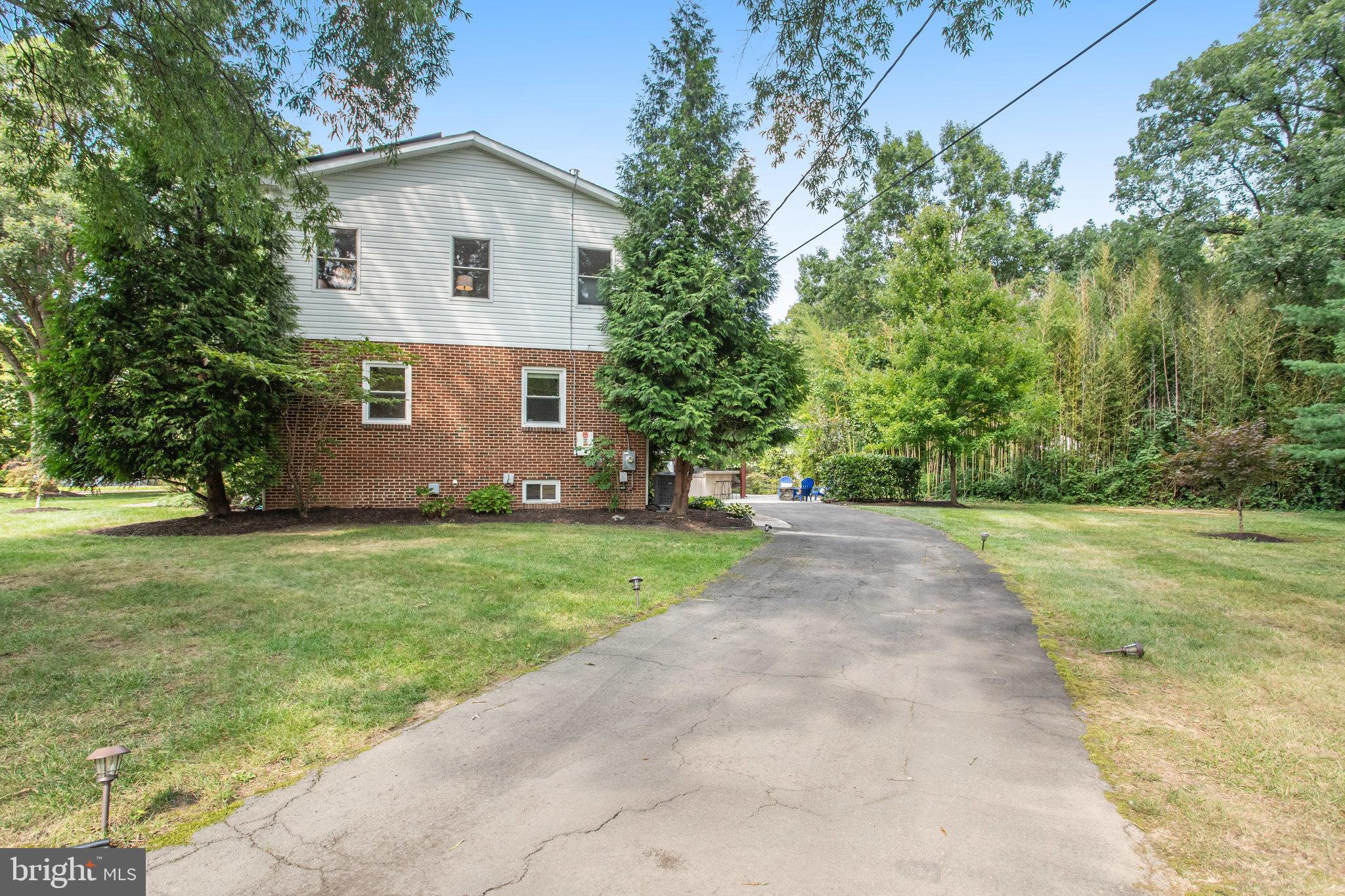 2617 STEVENS STREET N