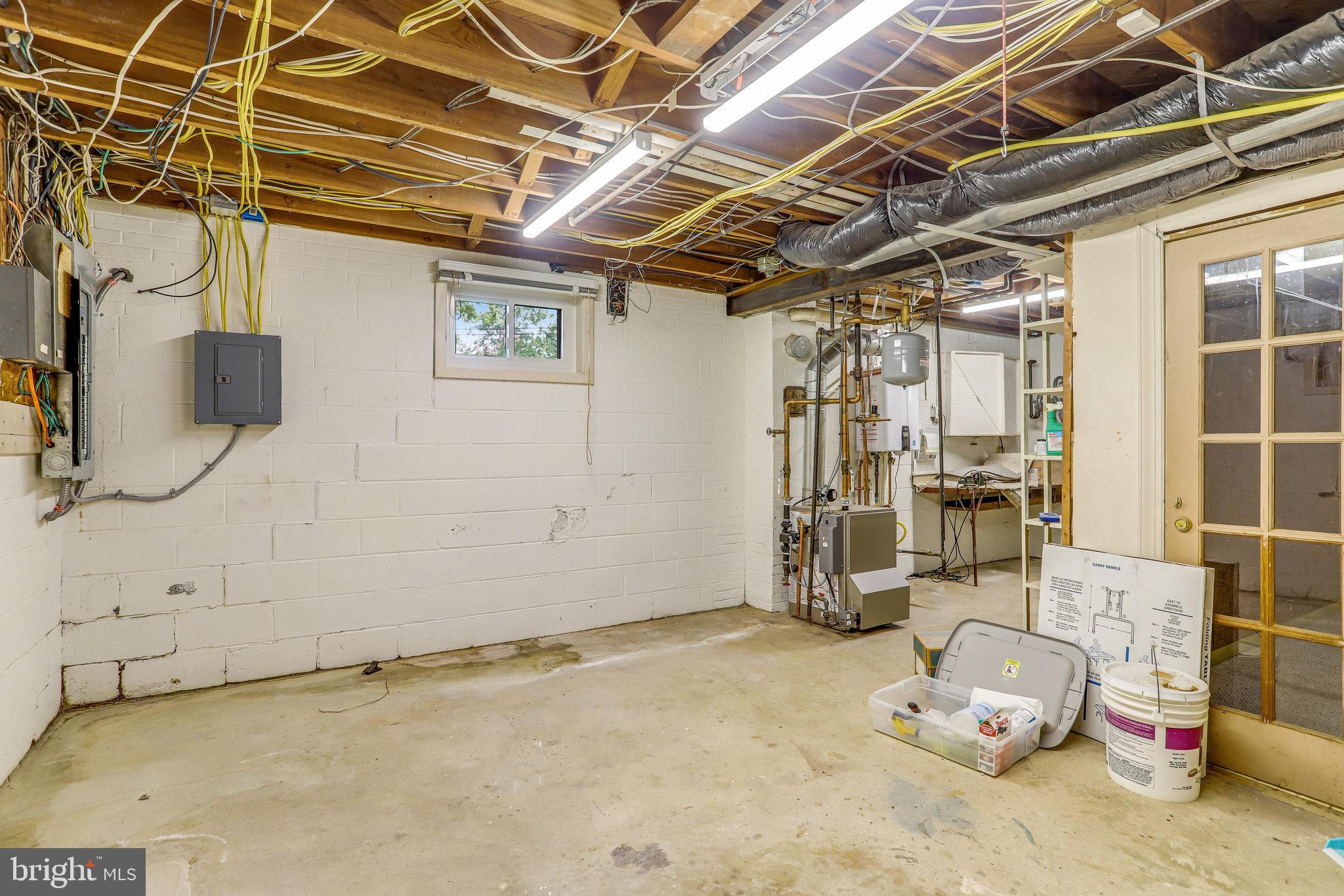 2617 STEVENS STREET N