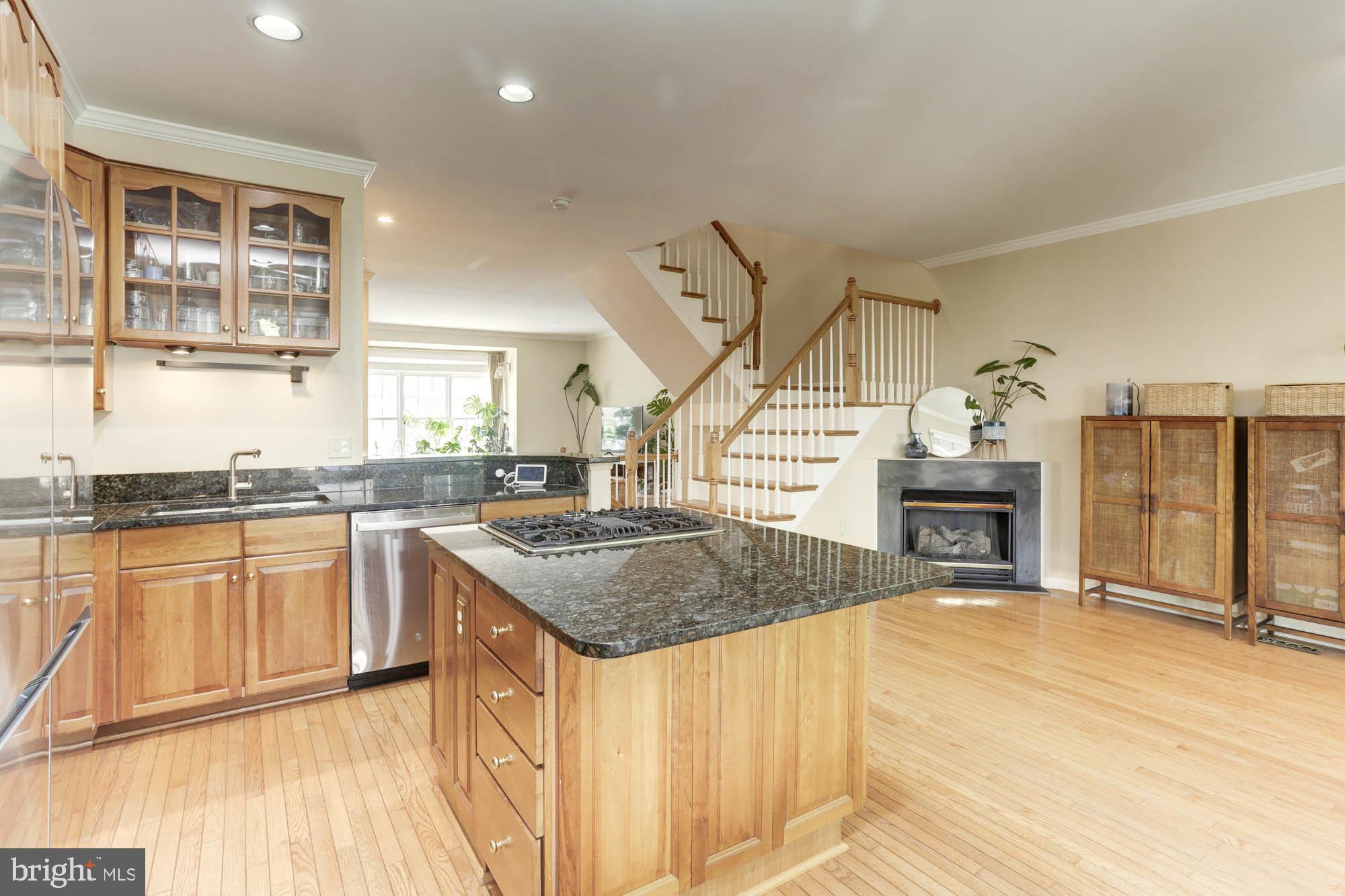 4634 LAMBERT DRIVE
