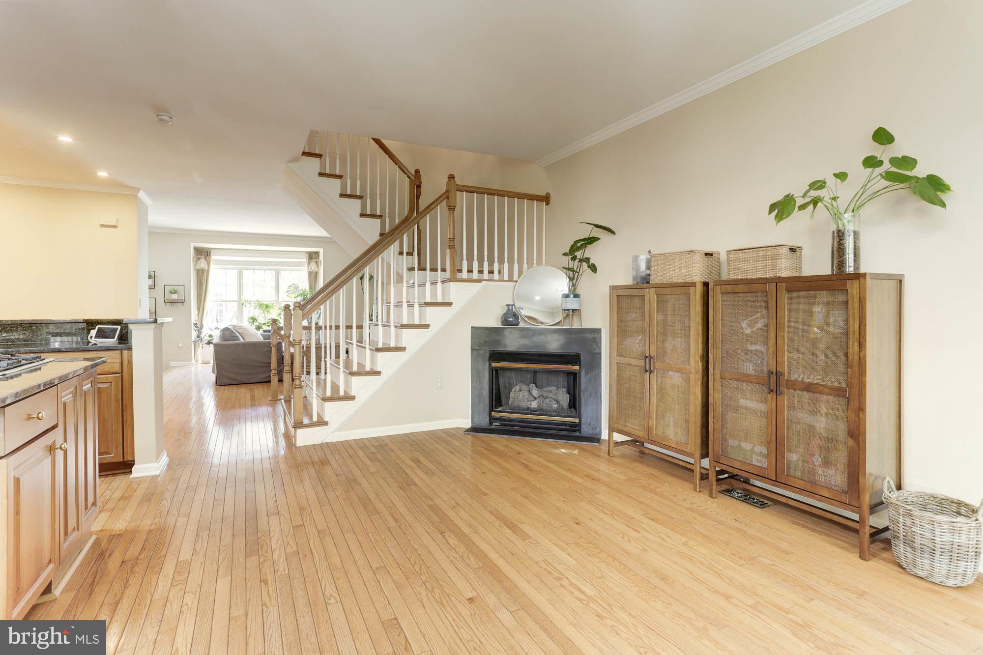 4634 LAMBERT DRIVE