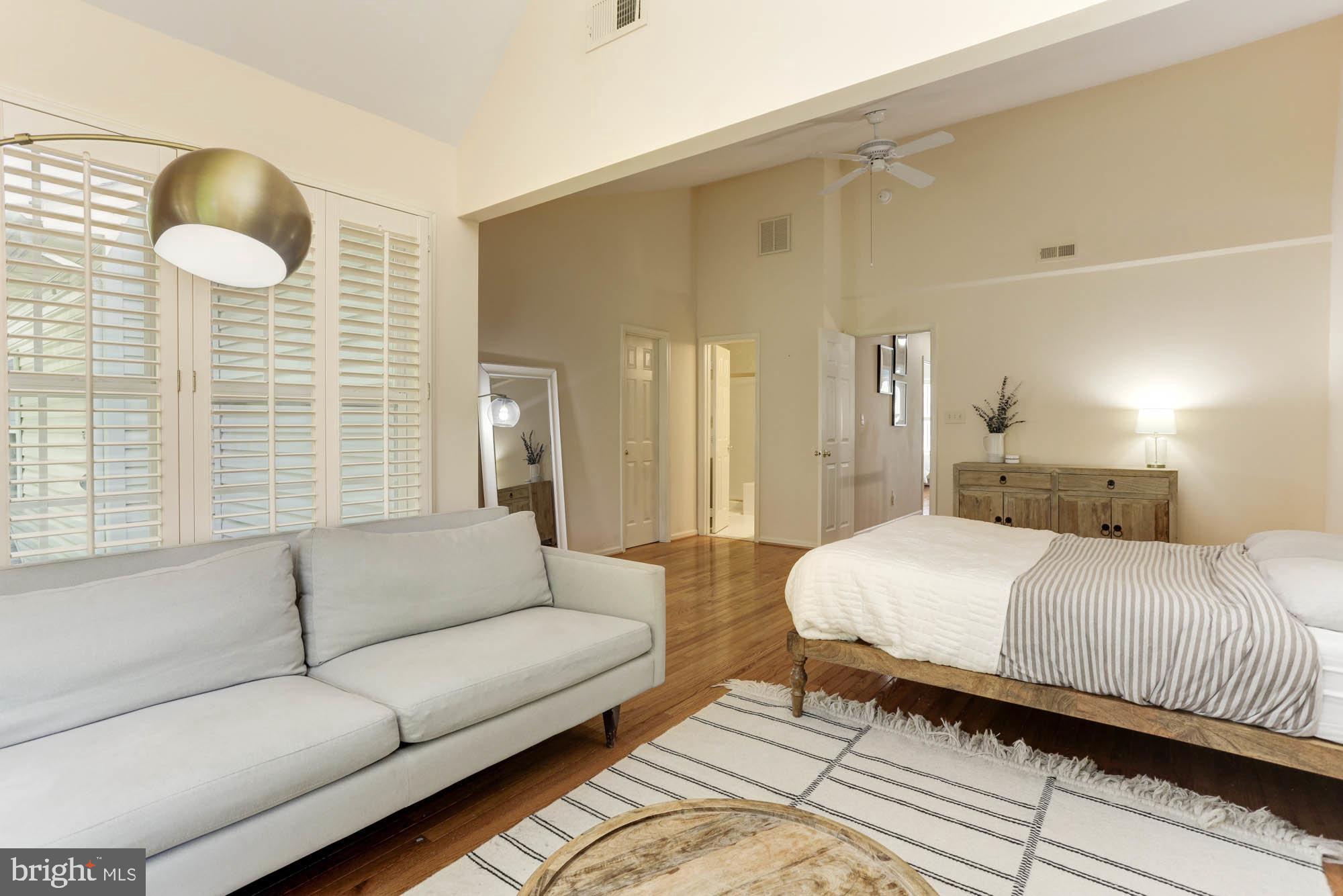 4634 LAMBERT DRIVE