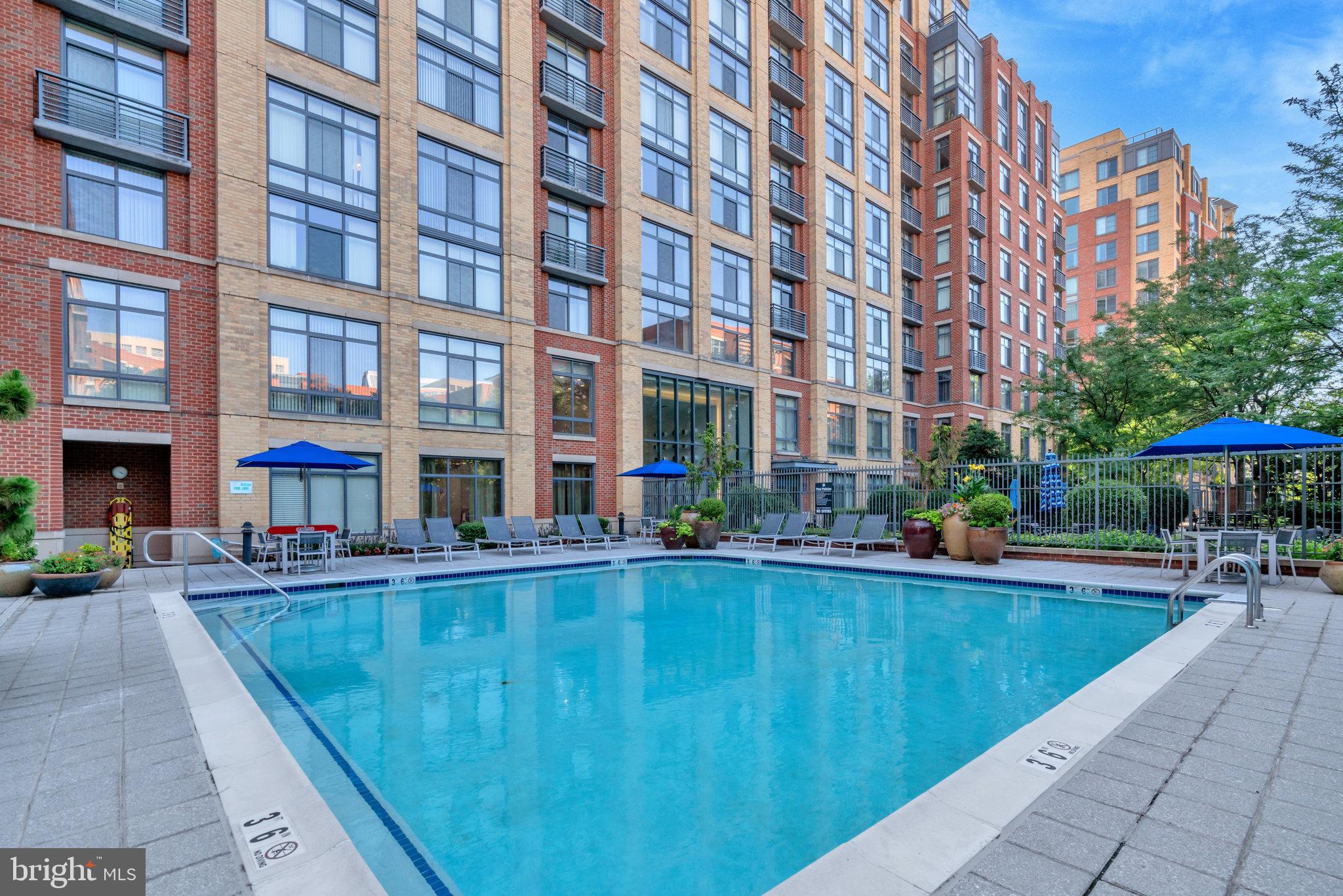 520 JOHN CARLYLE STREET 226